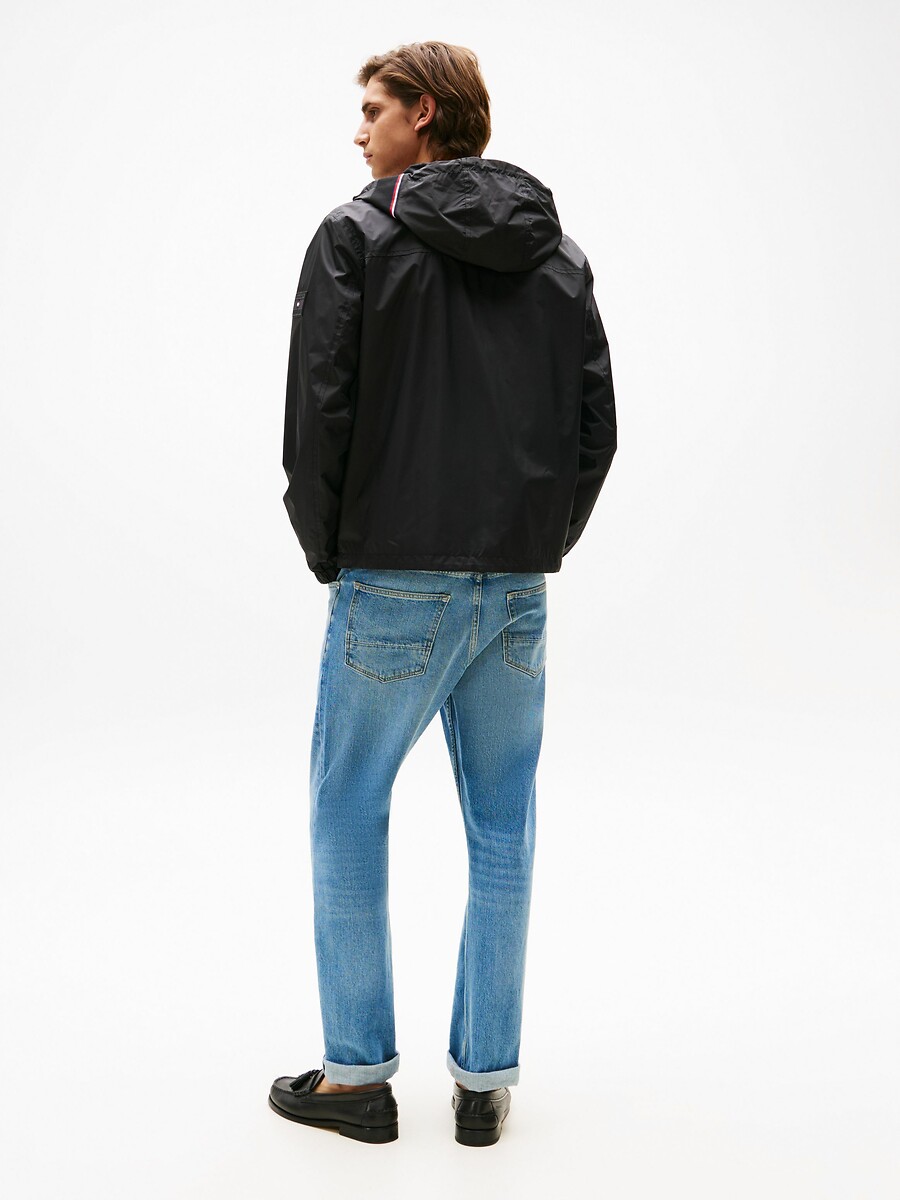 TOMMY HILFIGER<br>Jaqueta com capuz