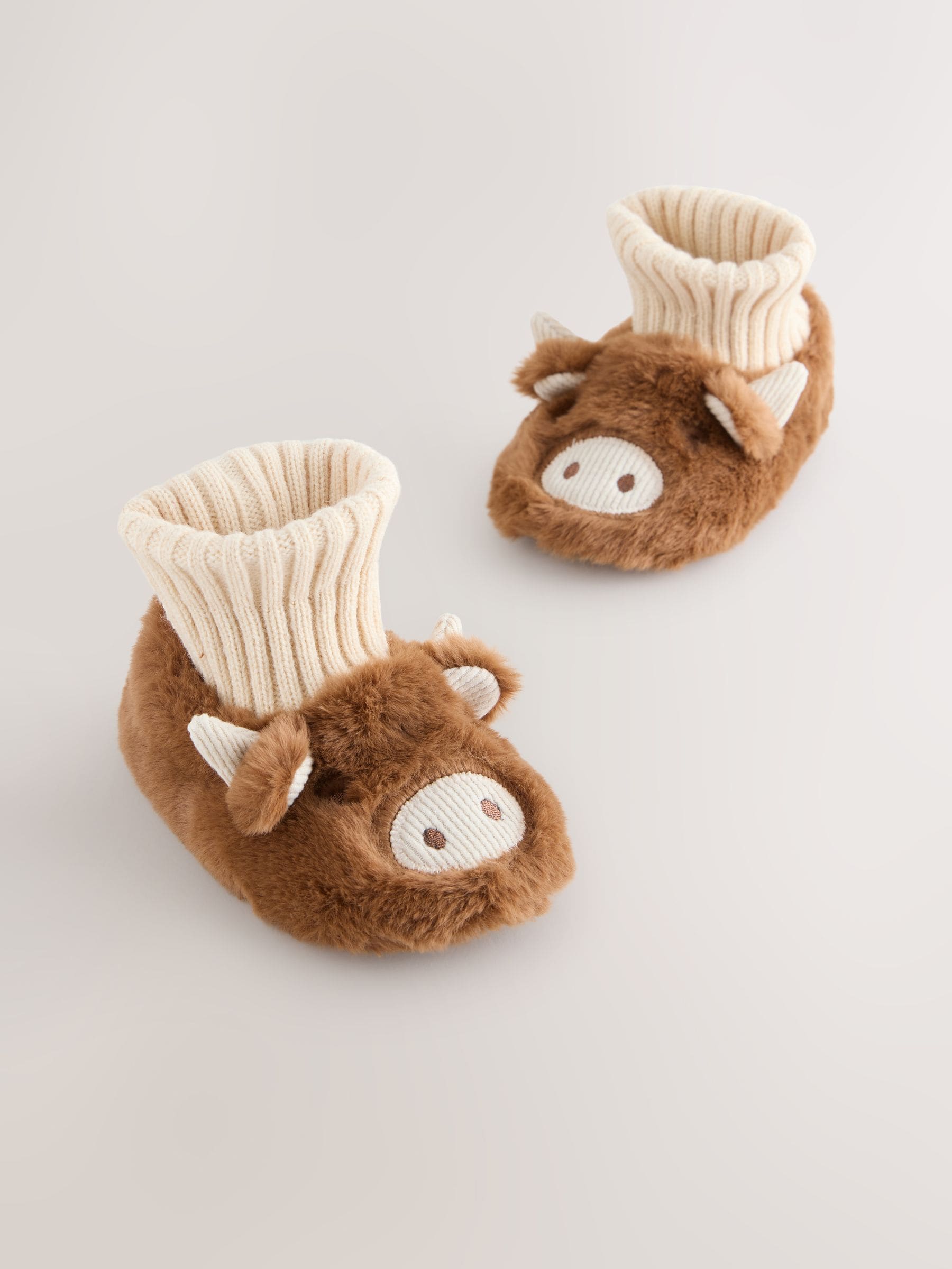 Bruin Hamish - De Highland Cow Pantoffel Boots
