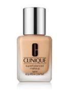 CLINIQUE Superbalanced Makeup
