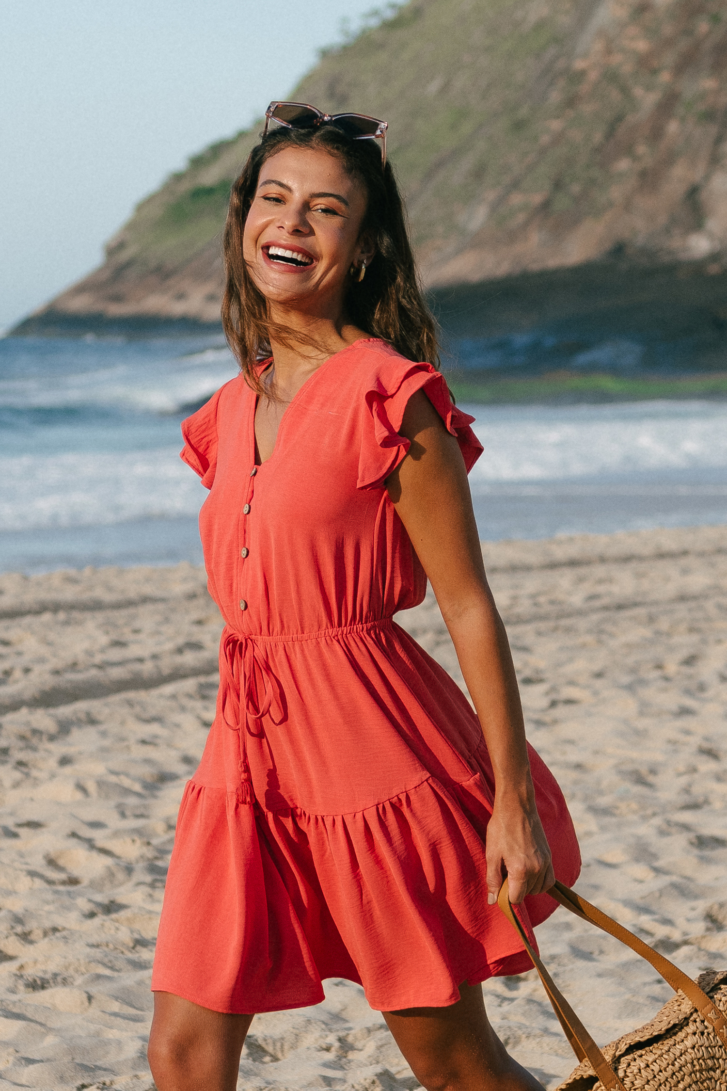 Robe mini avec manches à volants à volants superposés