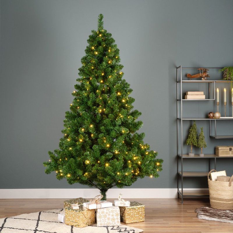 Everlands - Imperial Pine - Kunstkerstboom - Groen - 210 cm - 380 LED Lampjes
