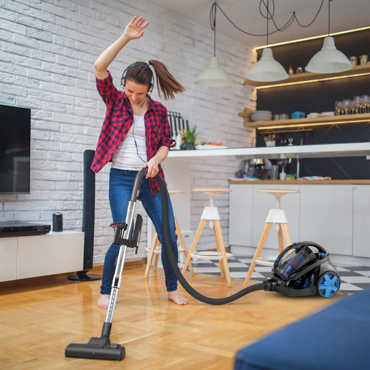 AG AG3100 Bagless Vacuum Cleaner - Vacuum Cleaners - Vacuum Cleaner Bagless - Suitable for Animal Hair -900W - Strong Suction Power - Blue