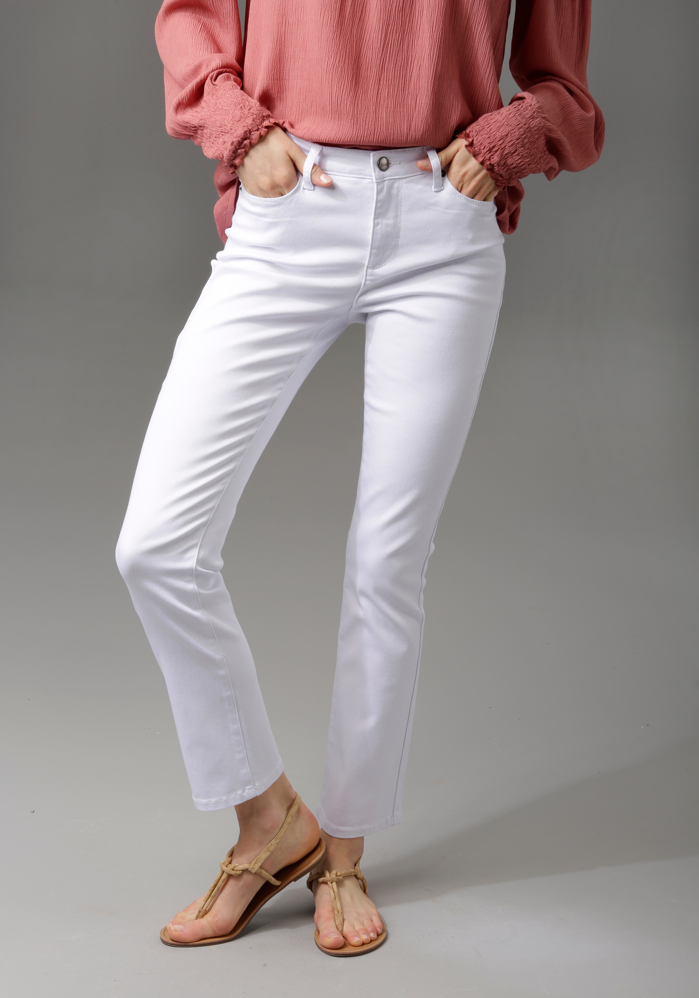 Aniston CASUAL Bootcut-Jeans , in knöchelfreier Länge