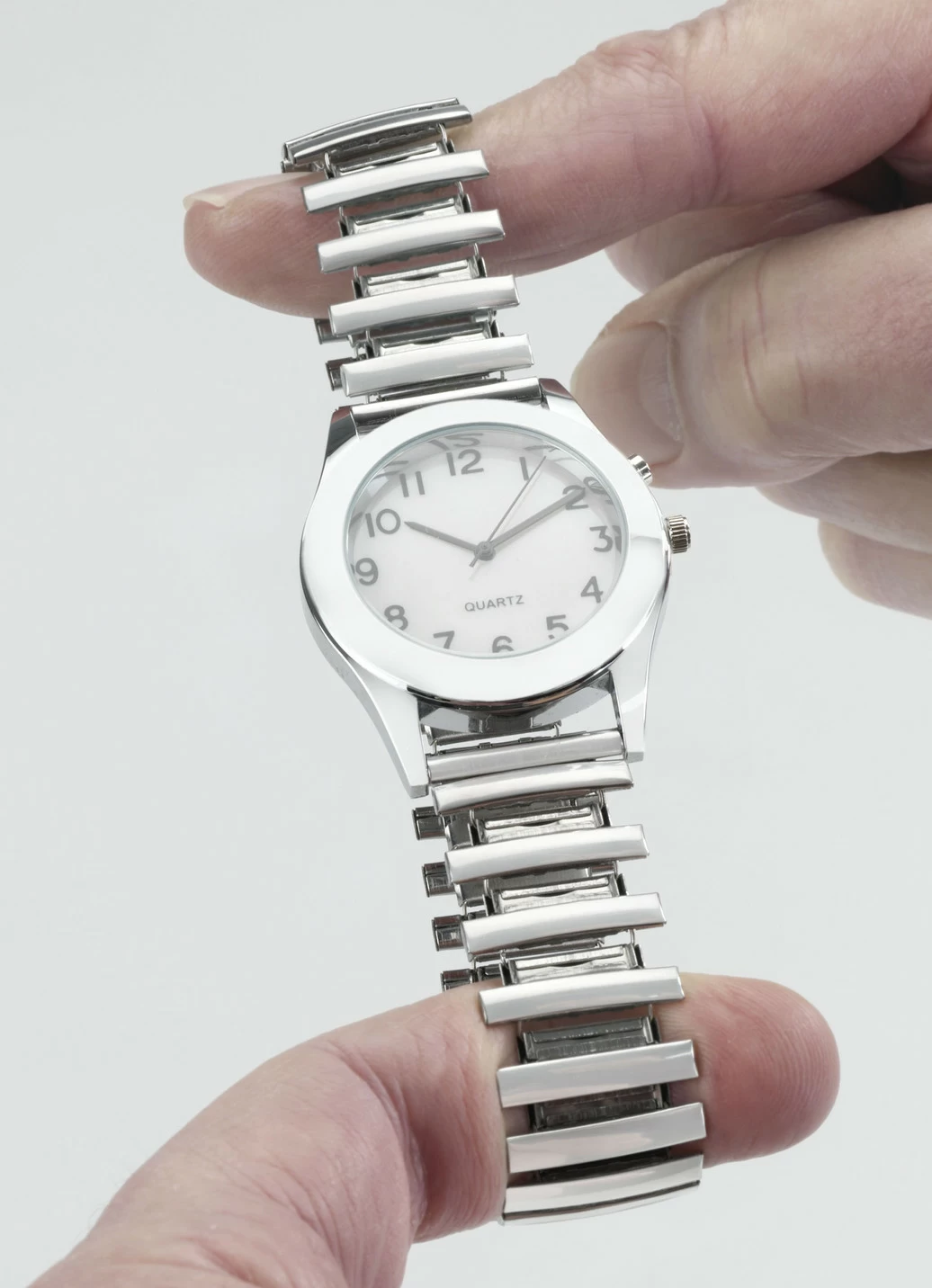 Armbanduhr mit Stretcharmband