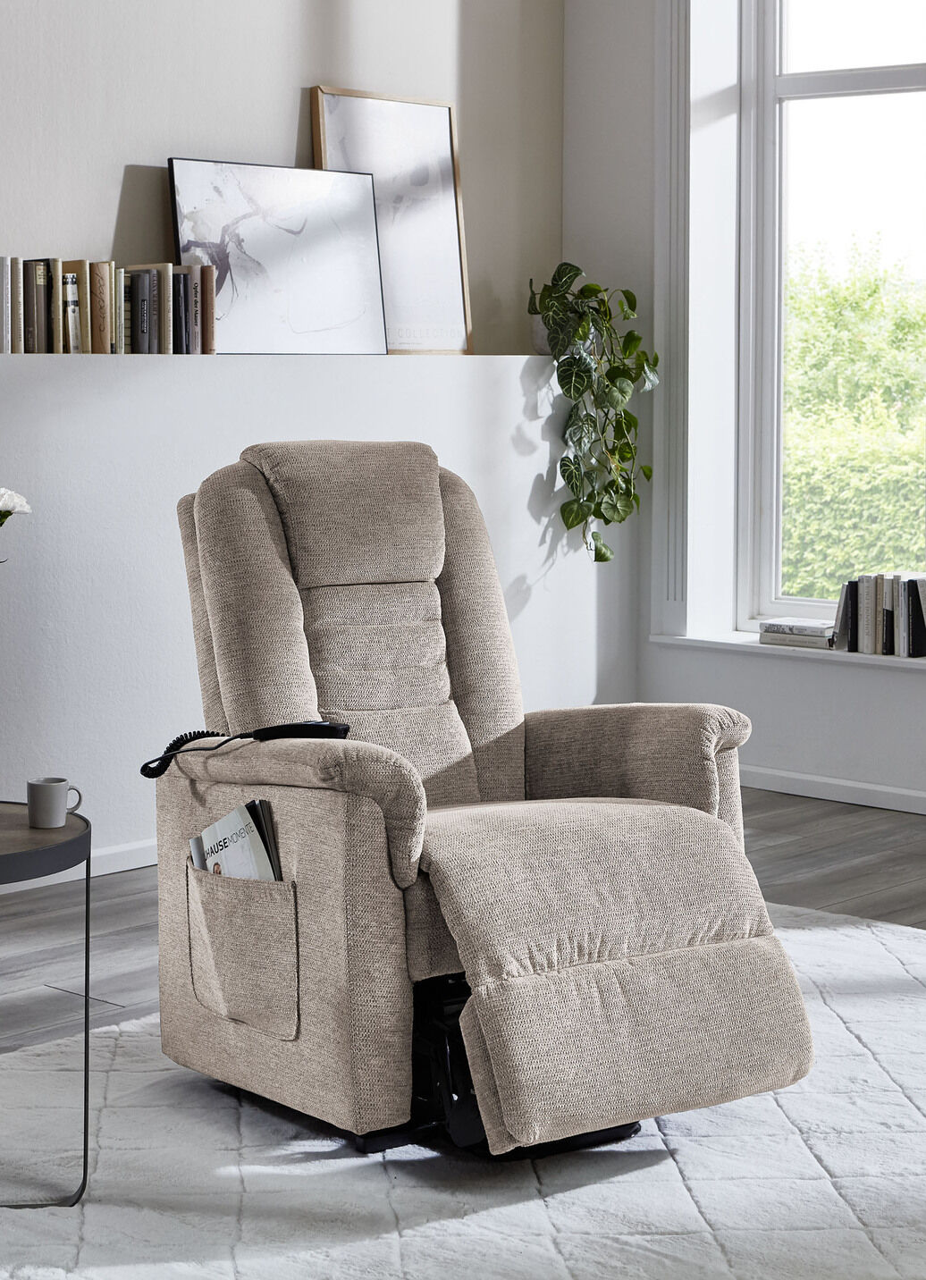 TV-Sessel mit Motor und Aufstehhilfe