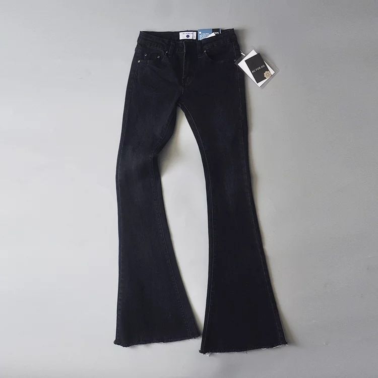 Avauntgardo - Gerafelde jeans met wijde pijpen