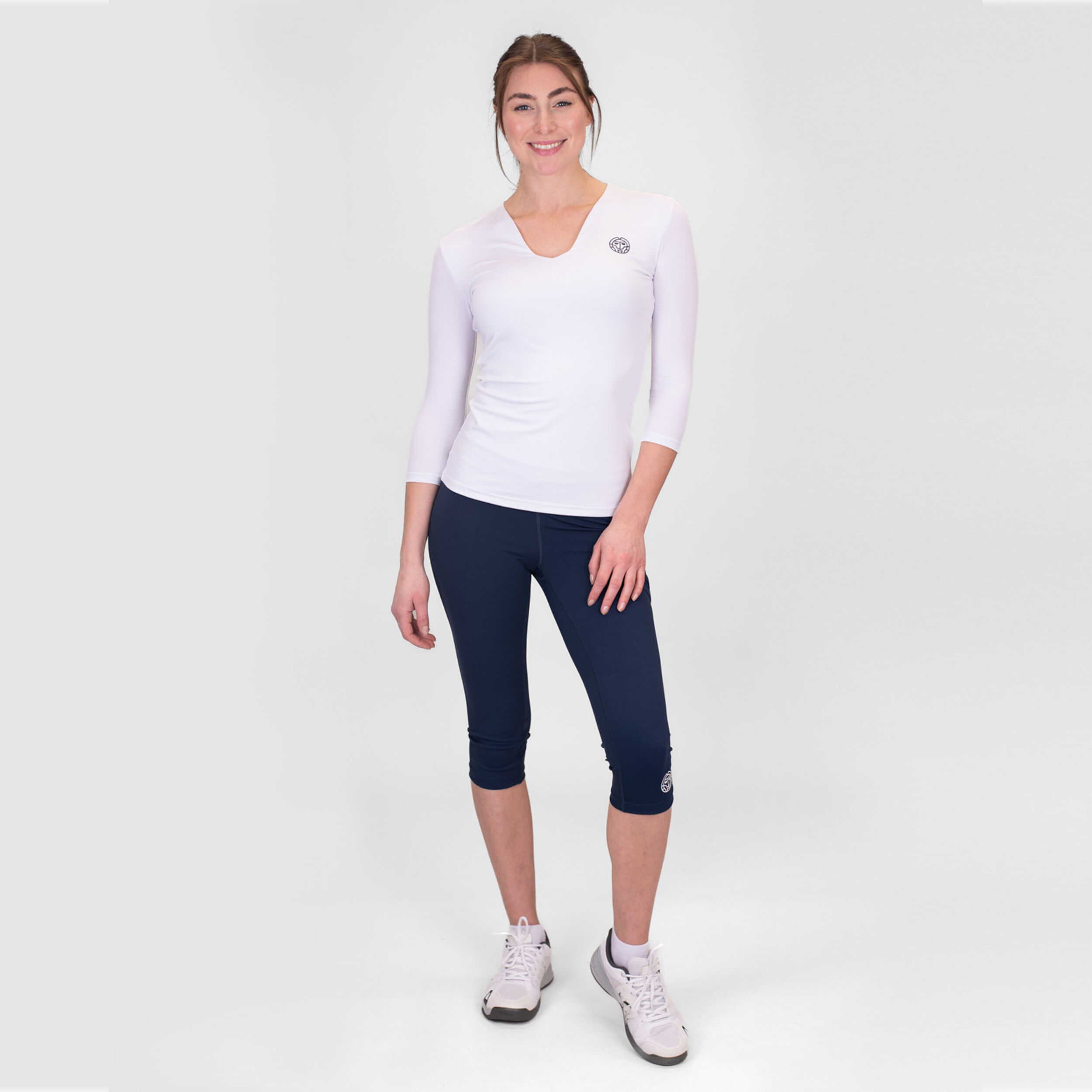 BIDI BADU Crew V-Neck Haut Manches Longues Femmes - Blanc