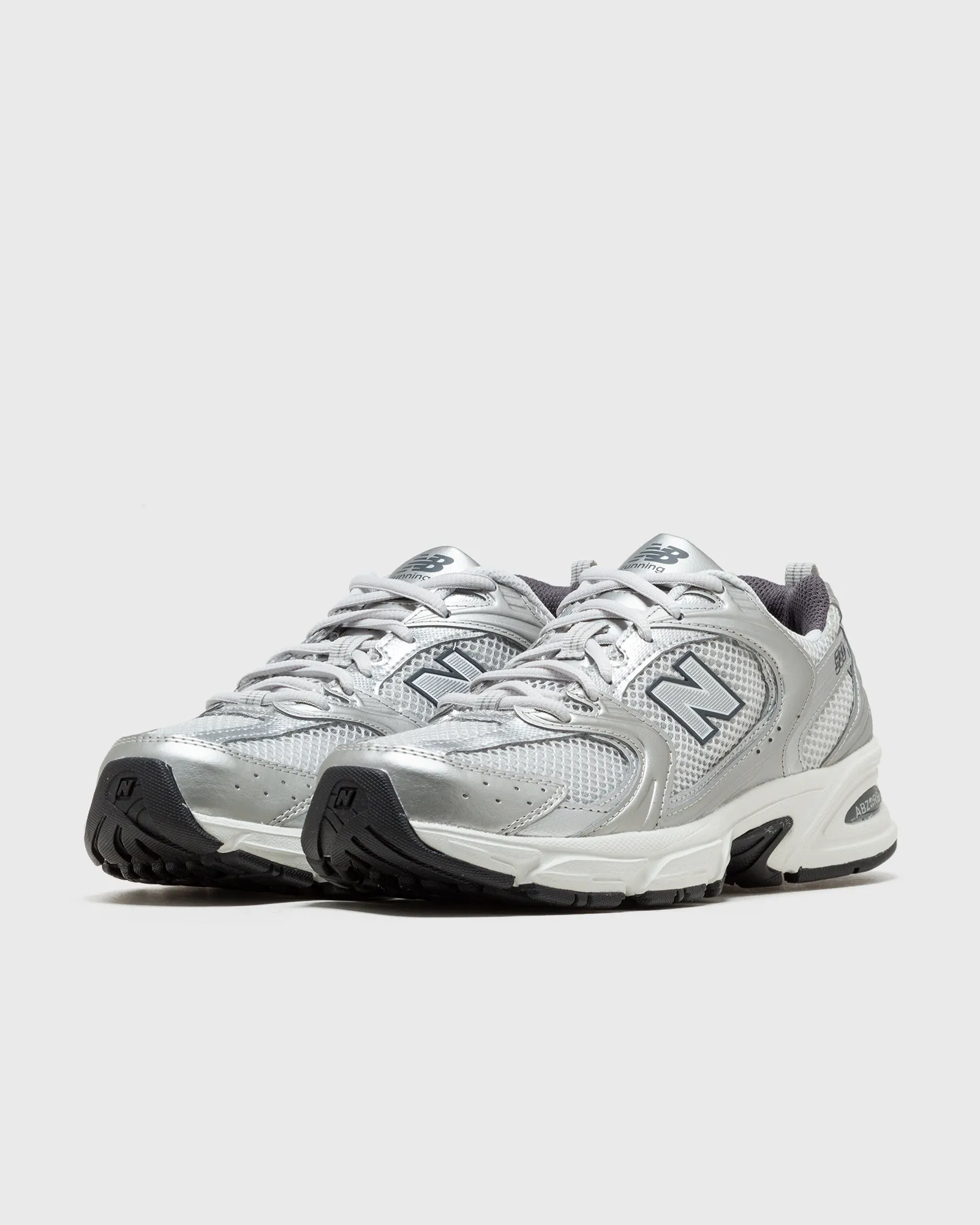 New Balance MR530