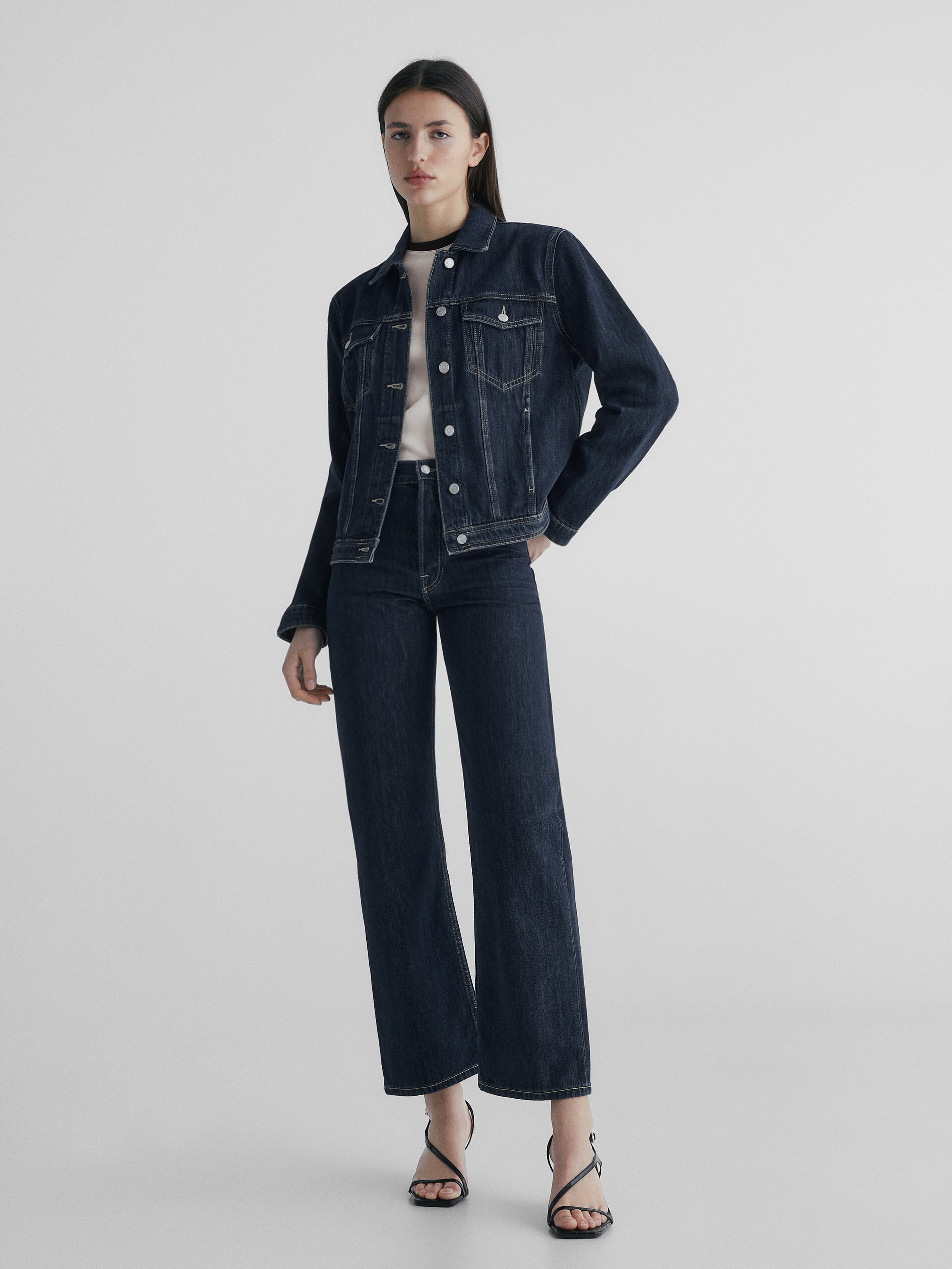 Jaqueta jeans estilo caminhoneiro - AZUL ESCURO