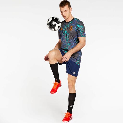Entrada adidas 22