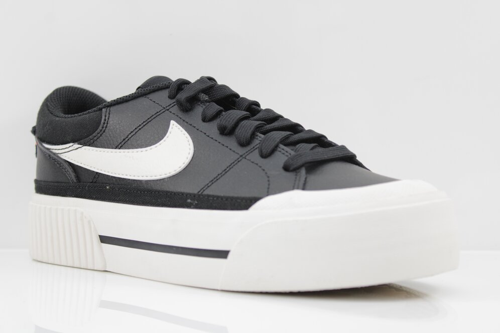 Nike Sneaker