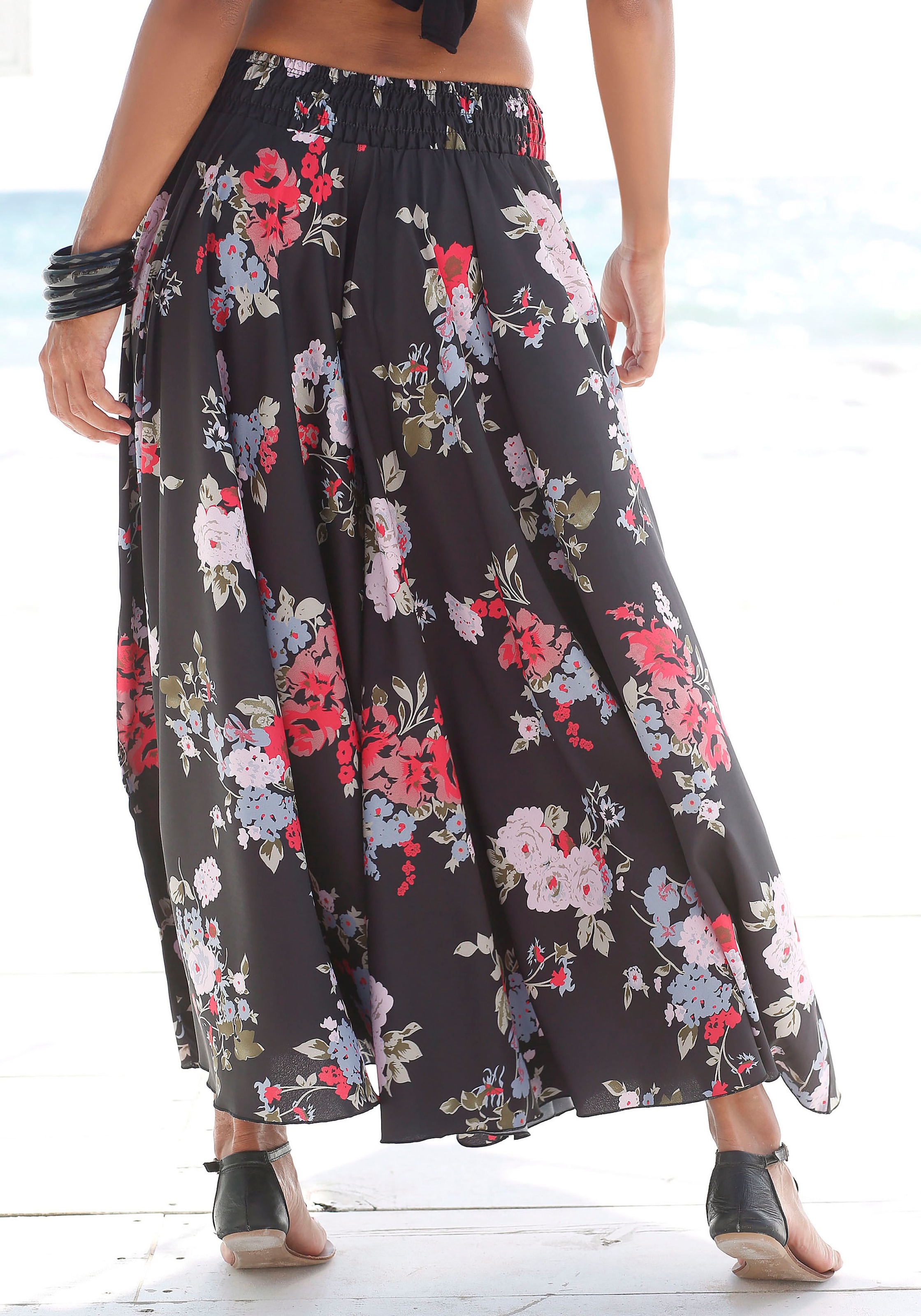 LASCANA Hosenrock , mit Blumenprint, Culotte, extraweites Bein