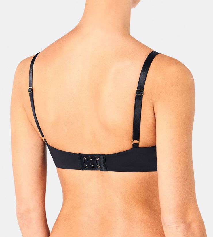 Triumph Body Make-Up Essentials WP Black