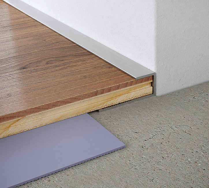 Profilé de carrelage intérieur Diall droit alu effet chromé L.2,5m x l.2,2cm x ep.8mm