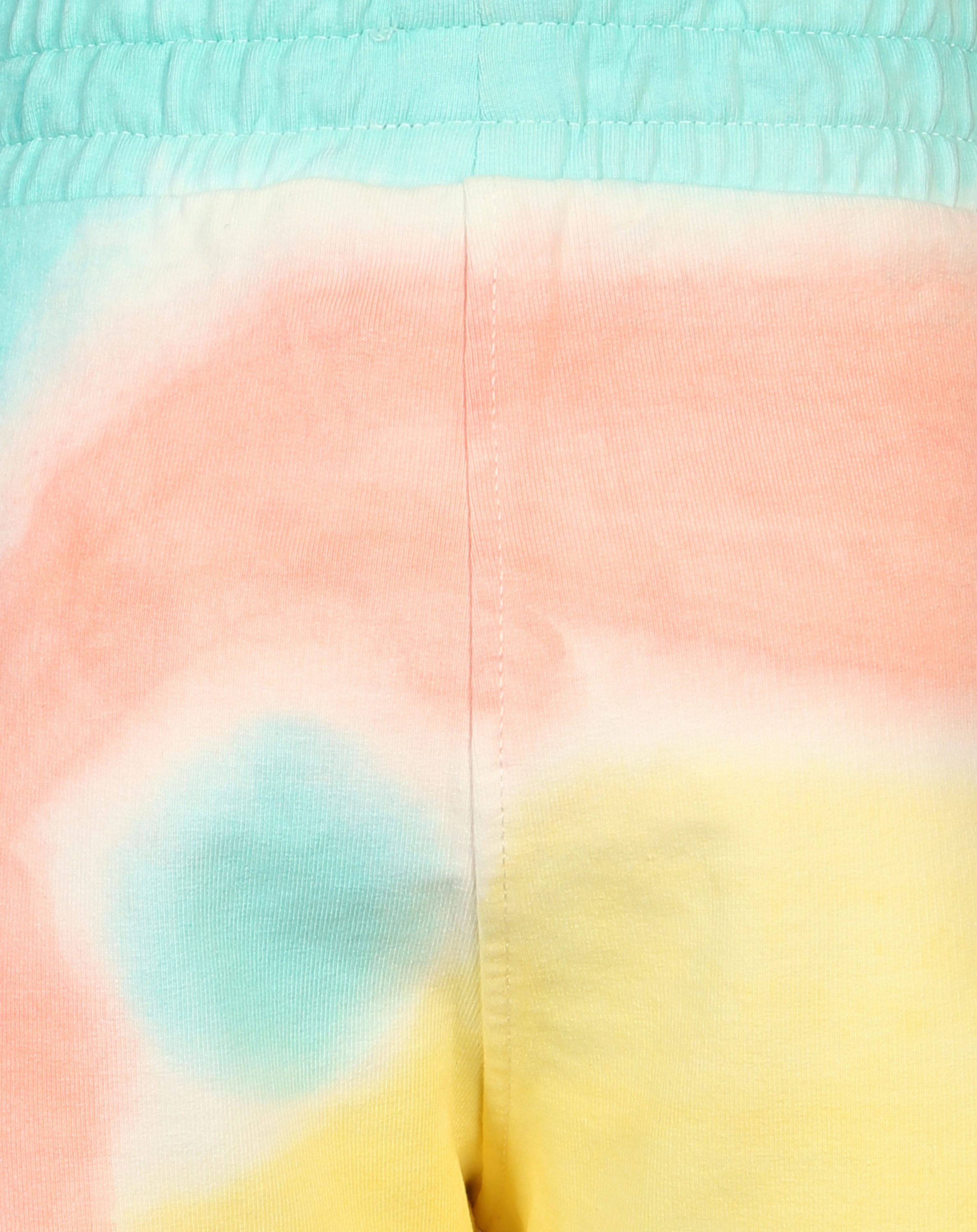 Shorts BATIK in bunt