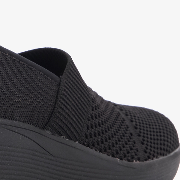 Skechers Pier Lite dames instappers zwart