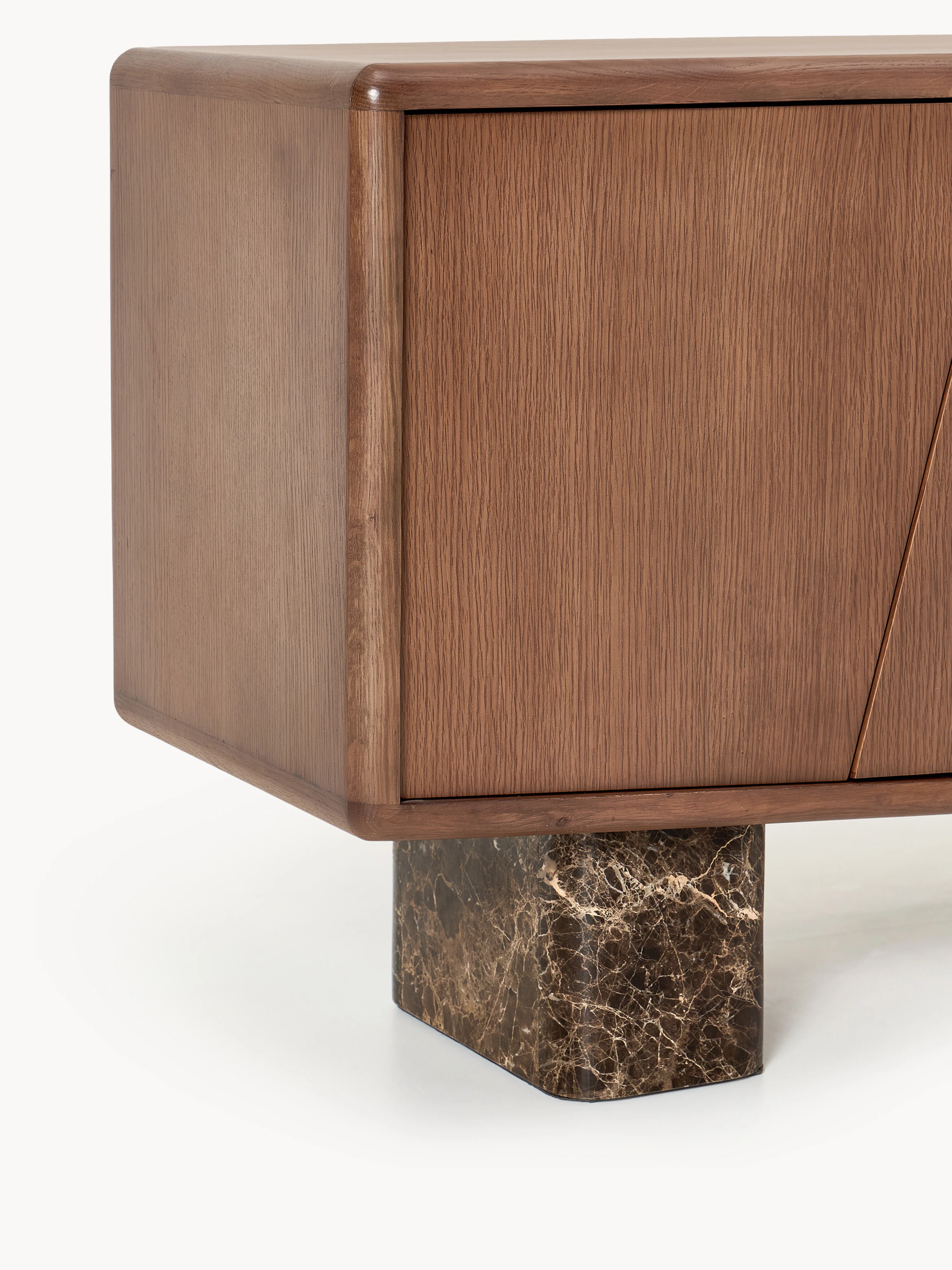 Houten dressoir Tundra met Emperador marmeren poten