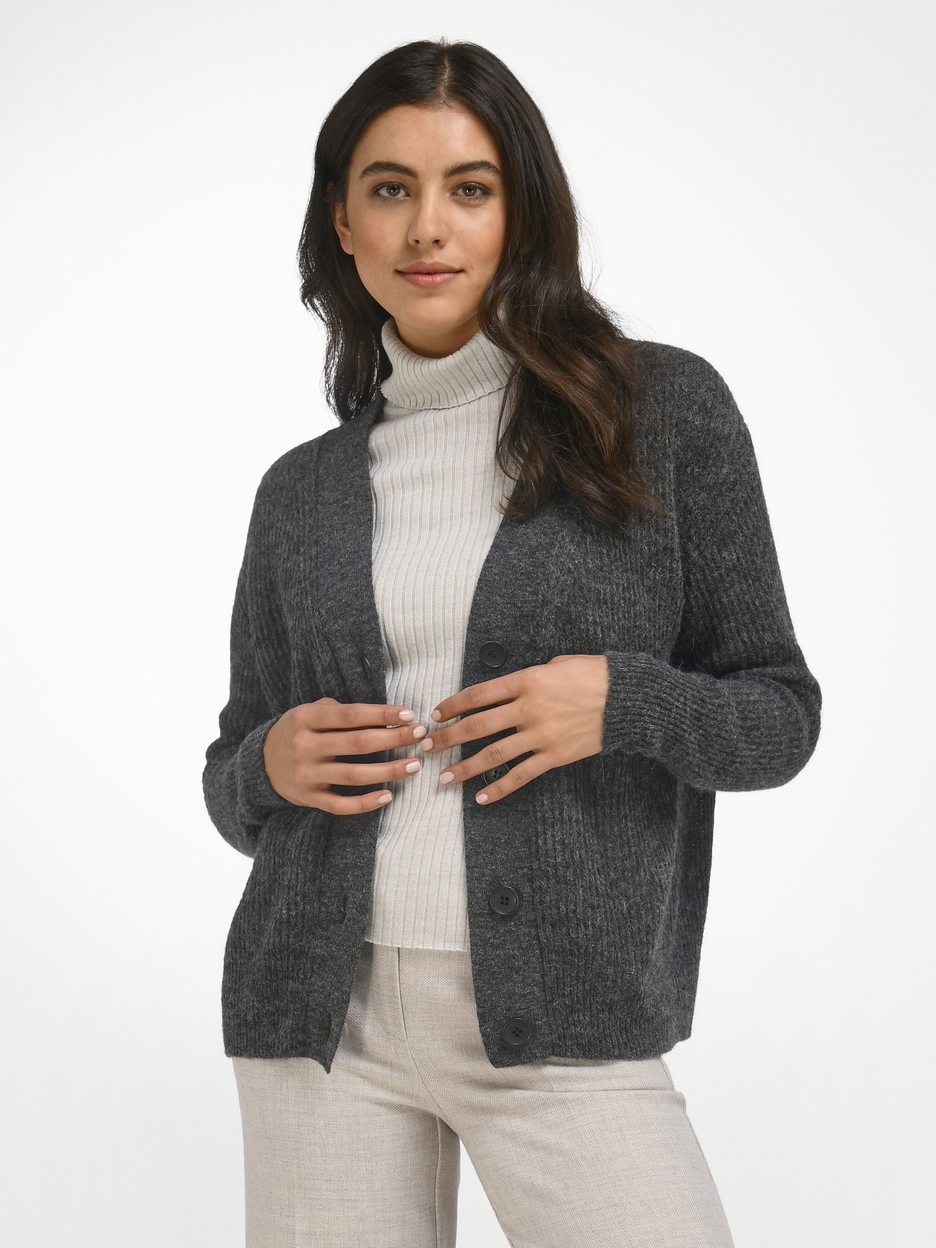 Strickjacke mit V-Ausschnitt