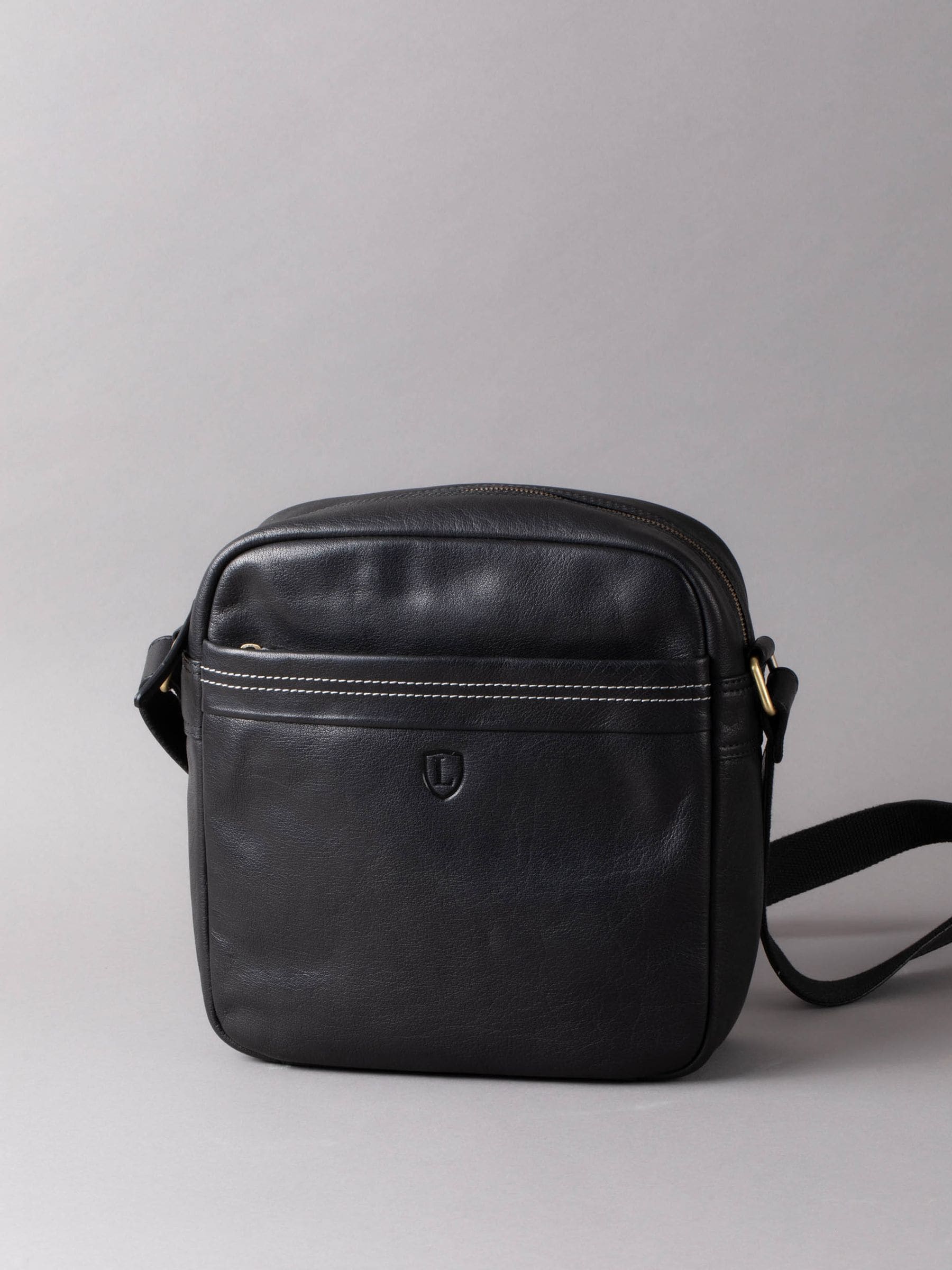 Zwart - Lakeland Leather kleine Keswick Messenger Bag