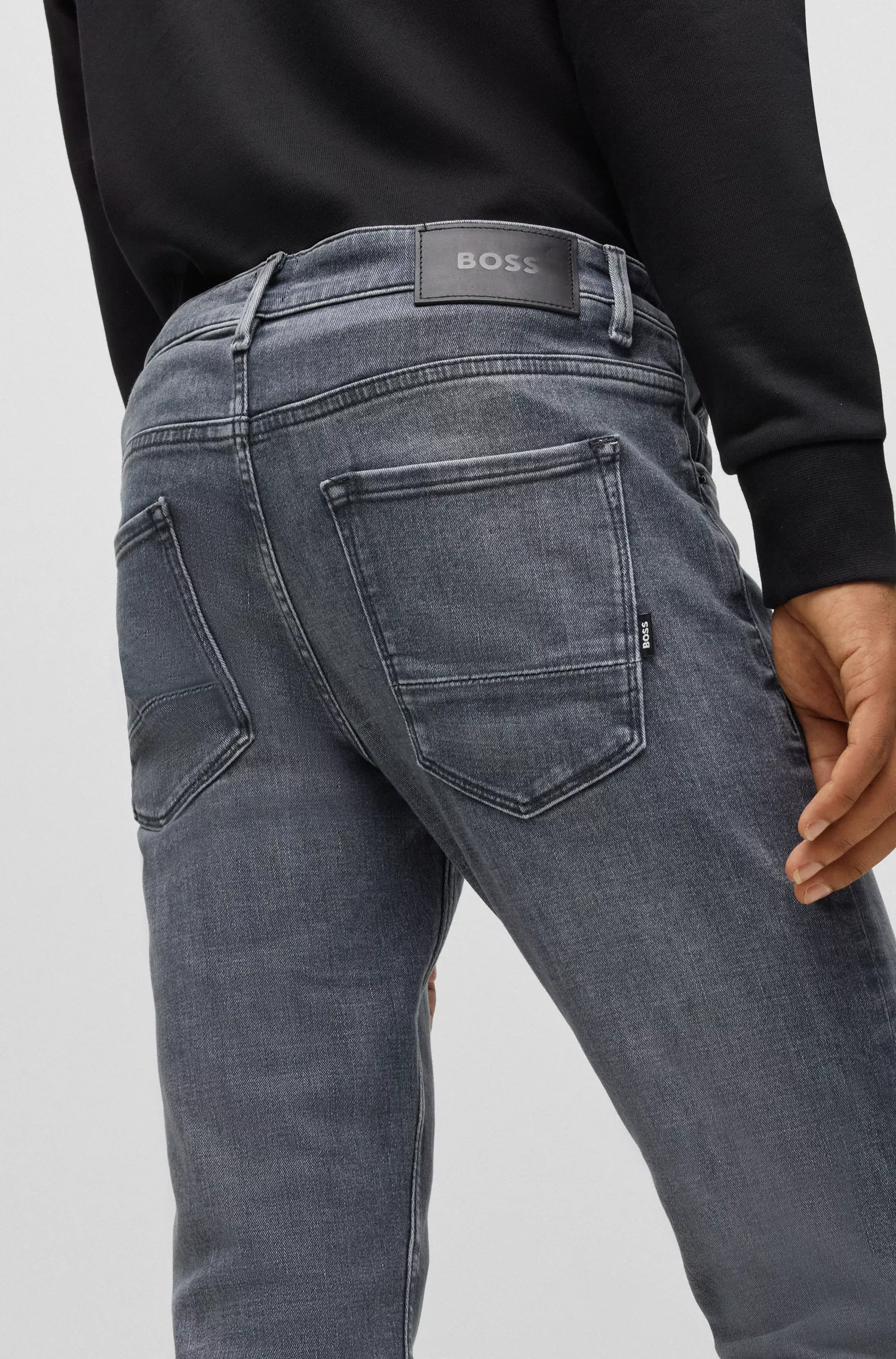Calça jeans BOSS preta, extra slim fit, em denim cinza com toque de cashmere.