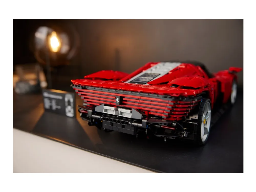 LEGO Technic 42143 Ferrari Daytona SP3
