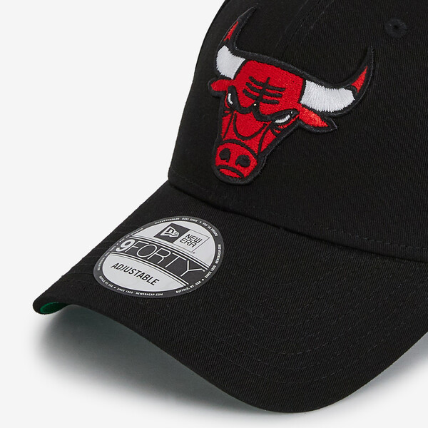 NEW ERA 9FORTY BULLS SIDE PATCH