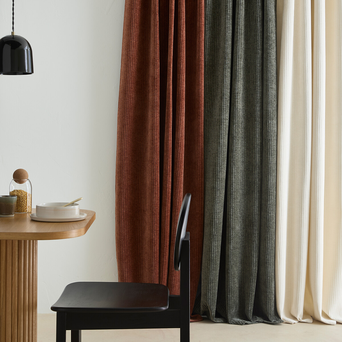 LA REDOUTE INTERIEURS<br>Cortina de veludo cotelê Carly com laços ocultos