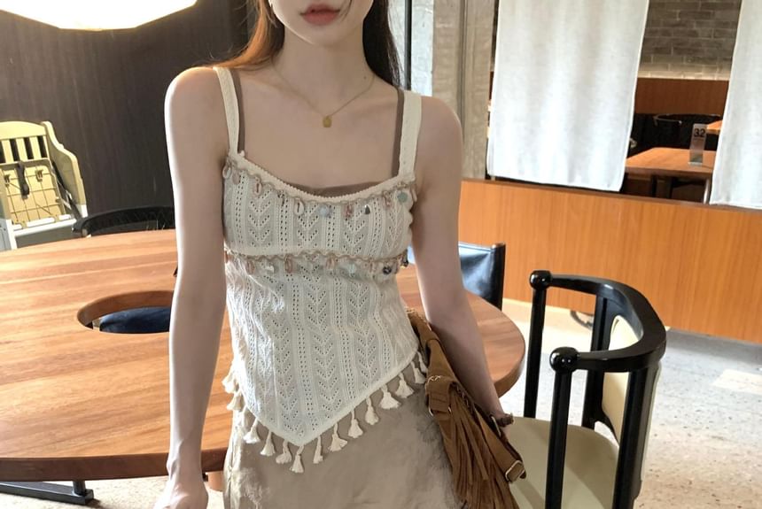 Trendycas - Asymmetrische gebreide cami-top met ronde hals en franjes / Effen crop top / Mini A-lijn rok met hoge taille en geborduurd hart