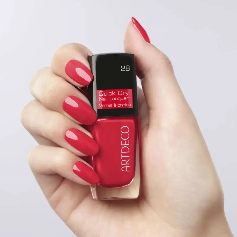 Quick Dry Nail Lacquer