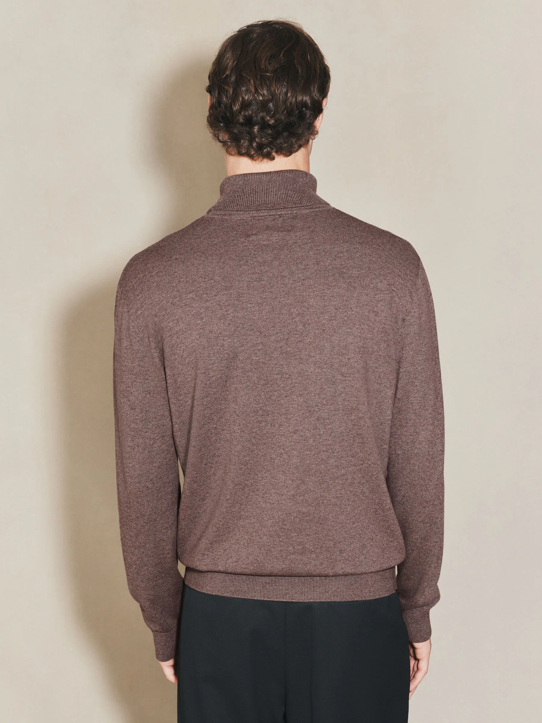 Donker kiezelkleurig - EDIT Gebreid poloshirt met lange mouwen en rolkraag