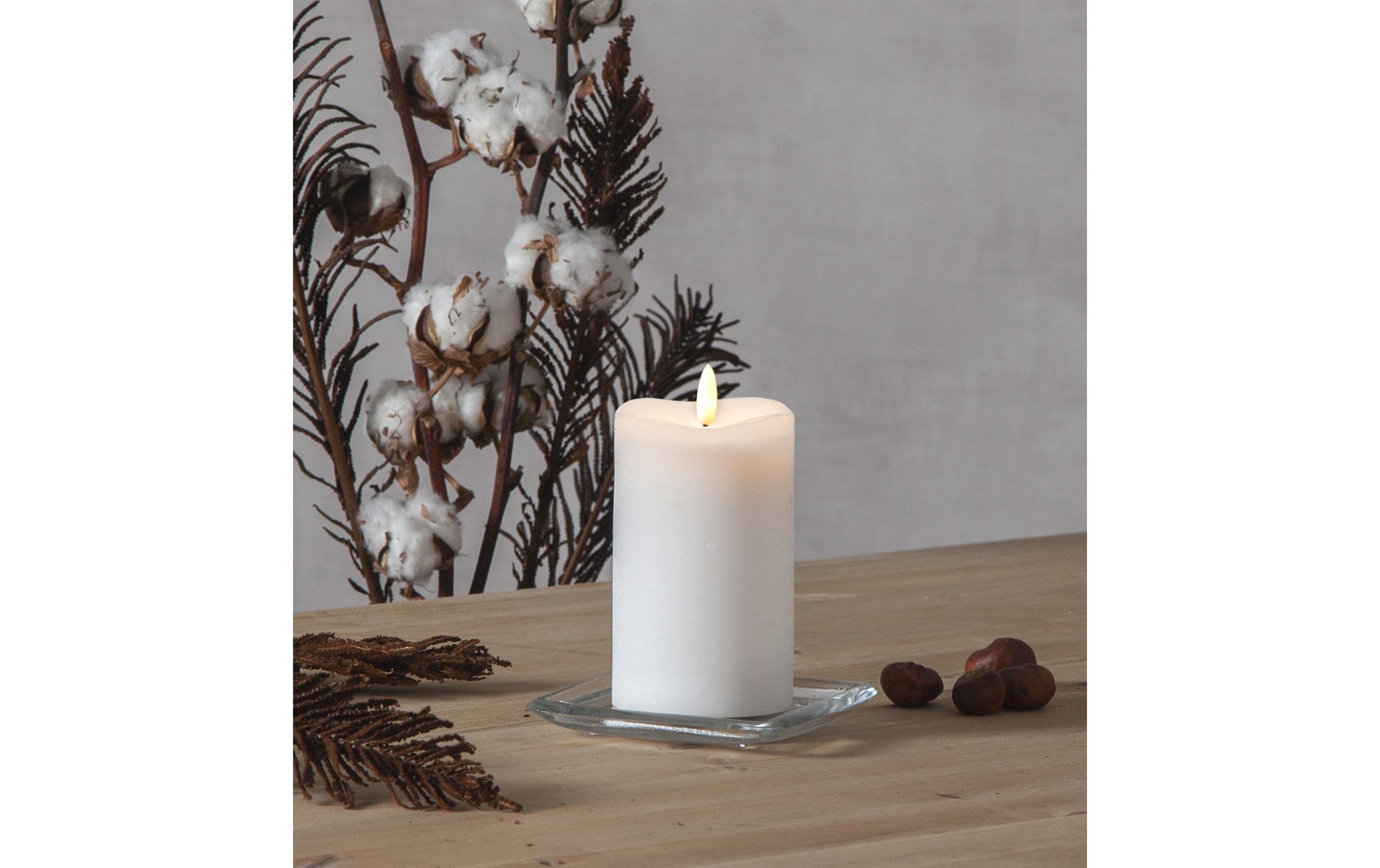 LED-Kerze Pillar Flamme Ø 7.5 x 14 cm, WeissKerze aus Echtwachs mit LED Leuchte