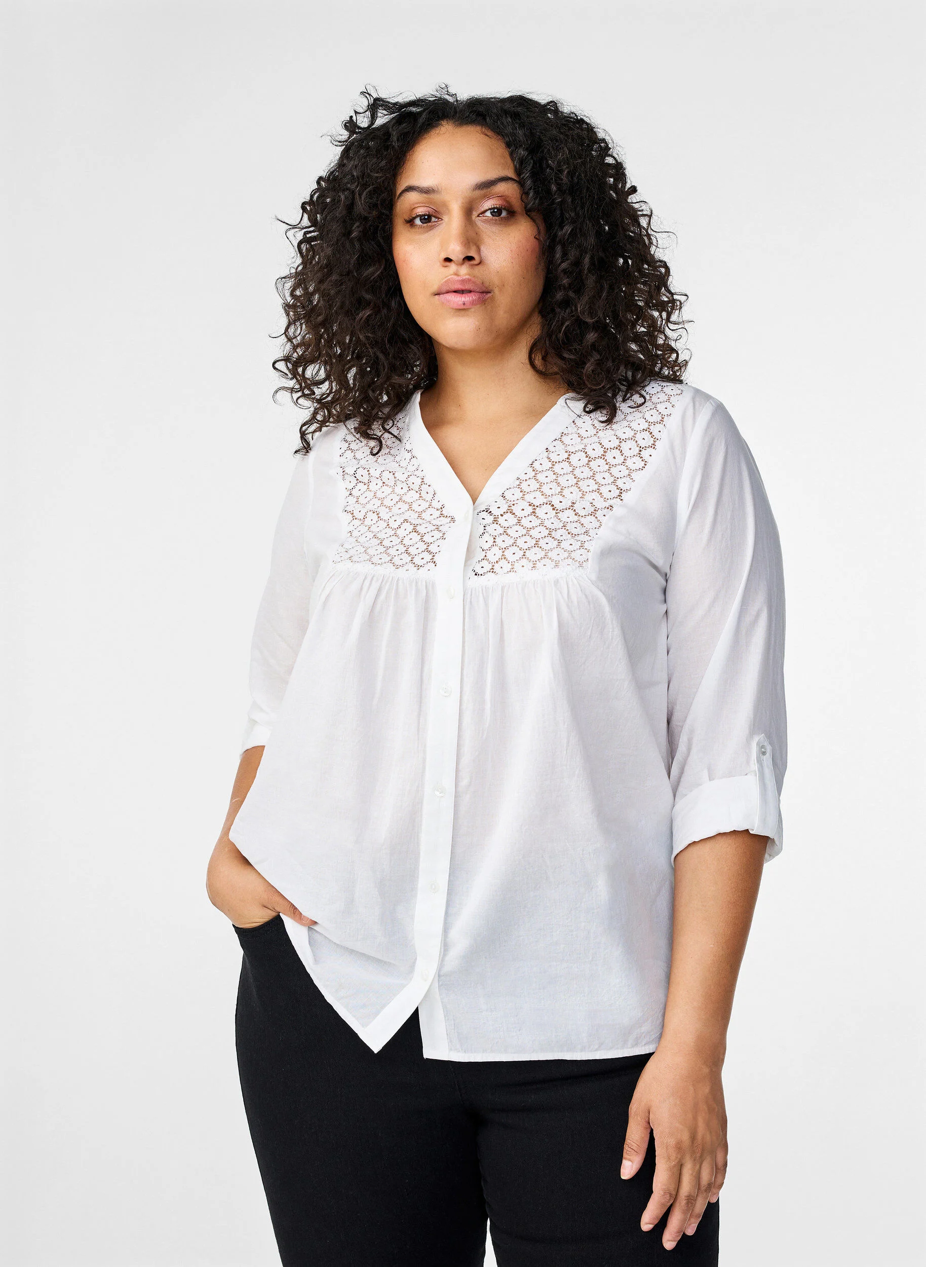 FLASH - Skjortebluse med crochetdetalje