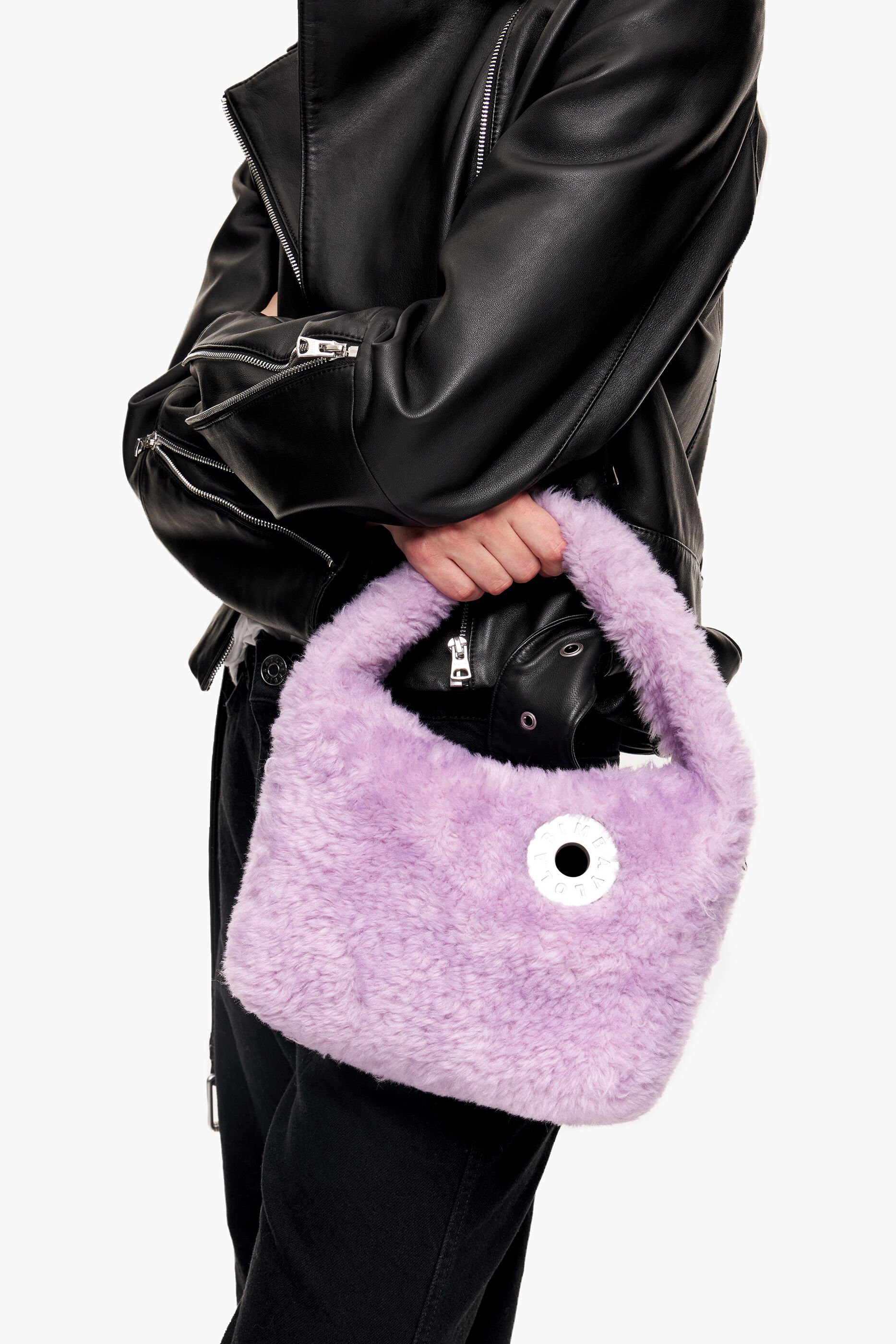 Bolsa hobo pequena com pele lilás