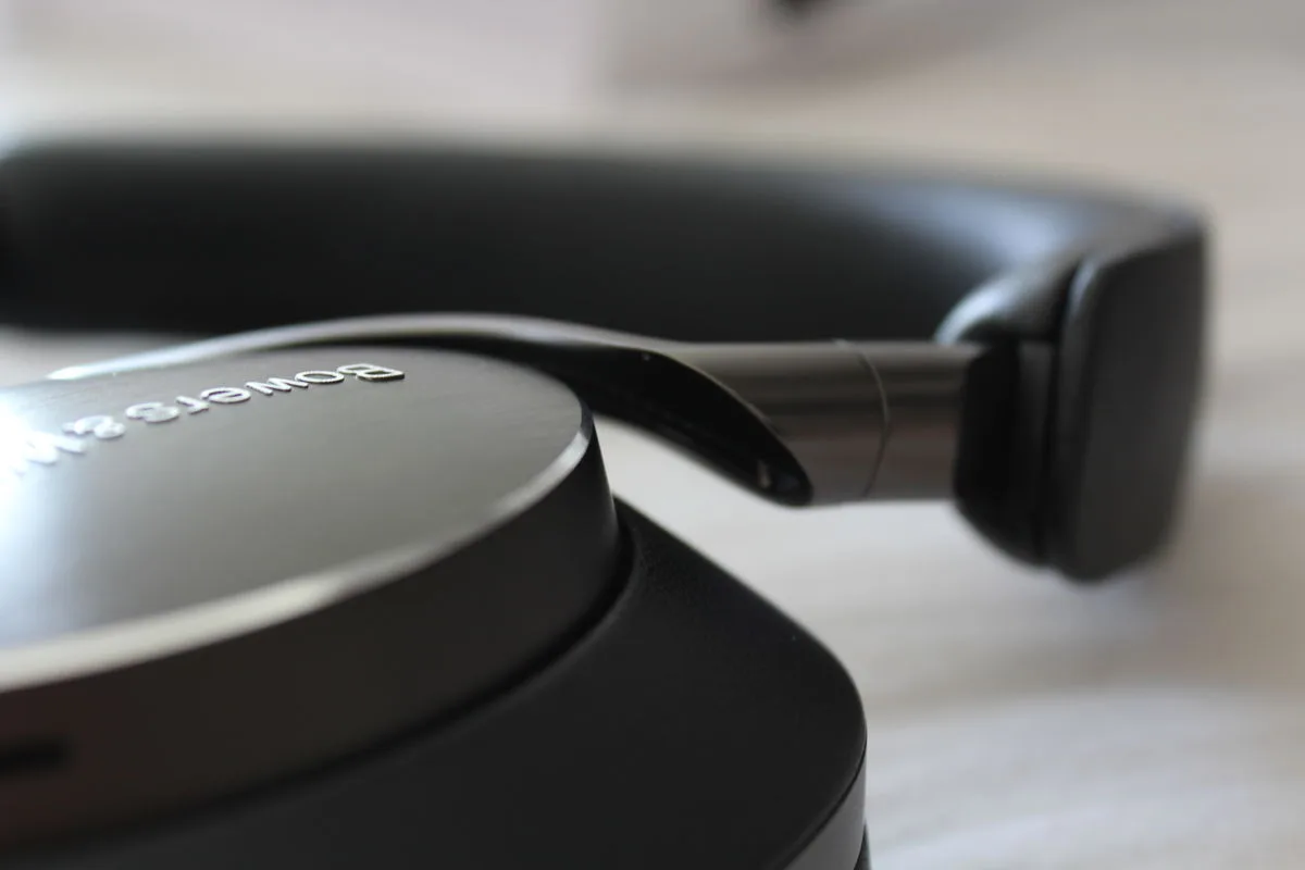 B&W PX8 Noir Casques Bluetooth