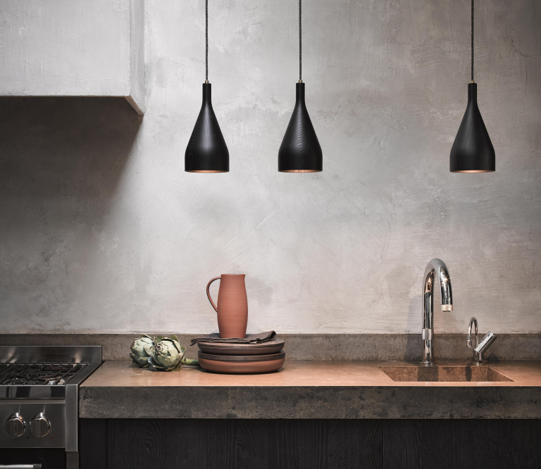 Hollands Licht Timber hanglamp large Ø14 messing zwart essen