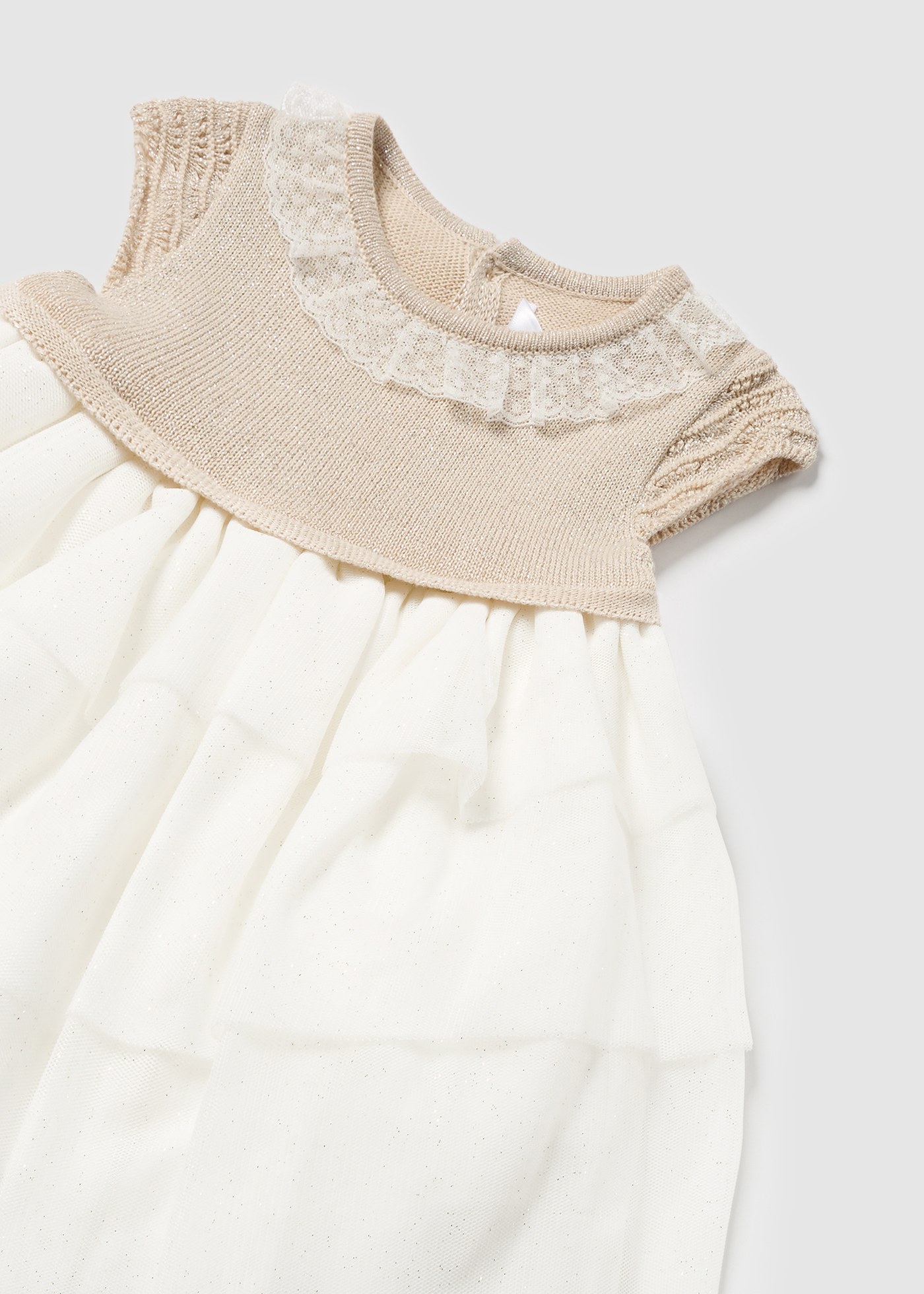 Conjunto Nata com vestido e capa de fralda para recém-nascido