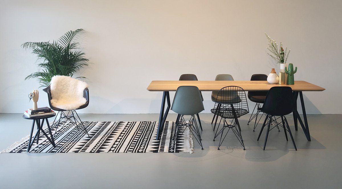 Studio HENK   Butterfly Black Eettafel