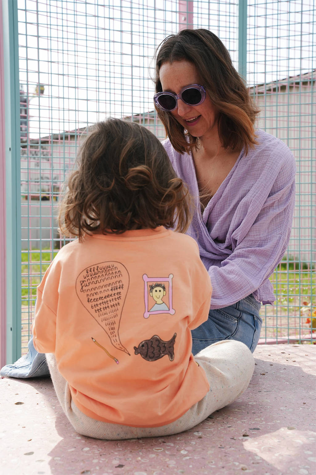The New Chapter sweater oranje
