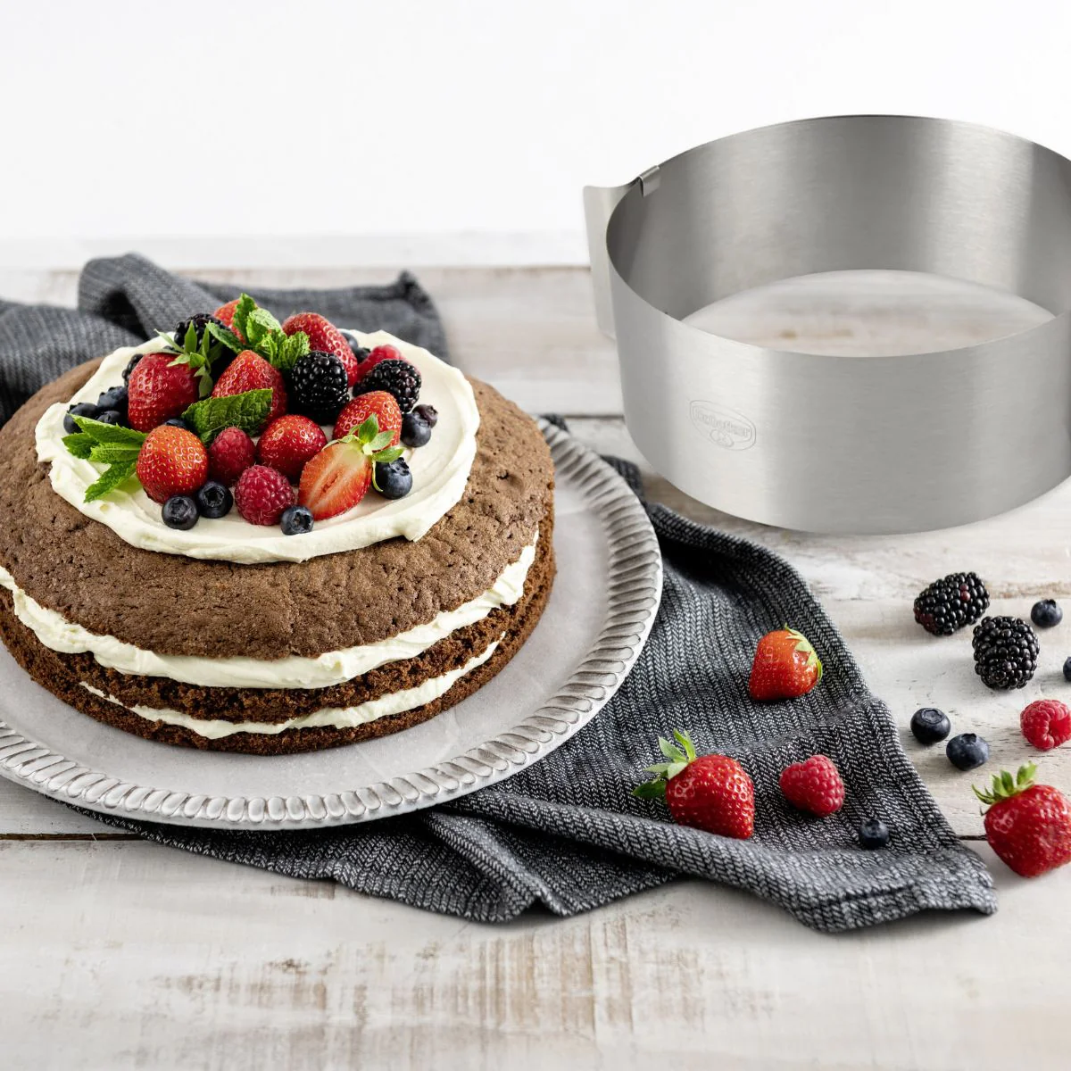 Cercle à pâtisserie en acier inoxydable extensible de 16 à 30 cm Dr. O