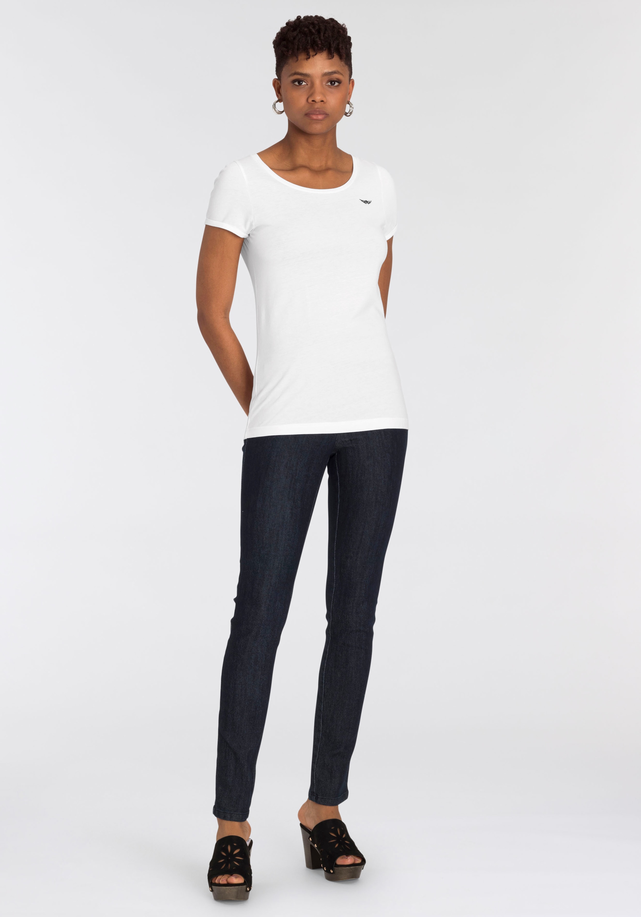 Arizona Skinny-fit-Jeans , extra-enger Schnitt,  komfortable Leibhöhe,  Used-Look-Waschung