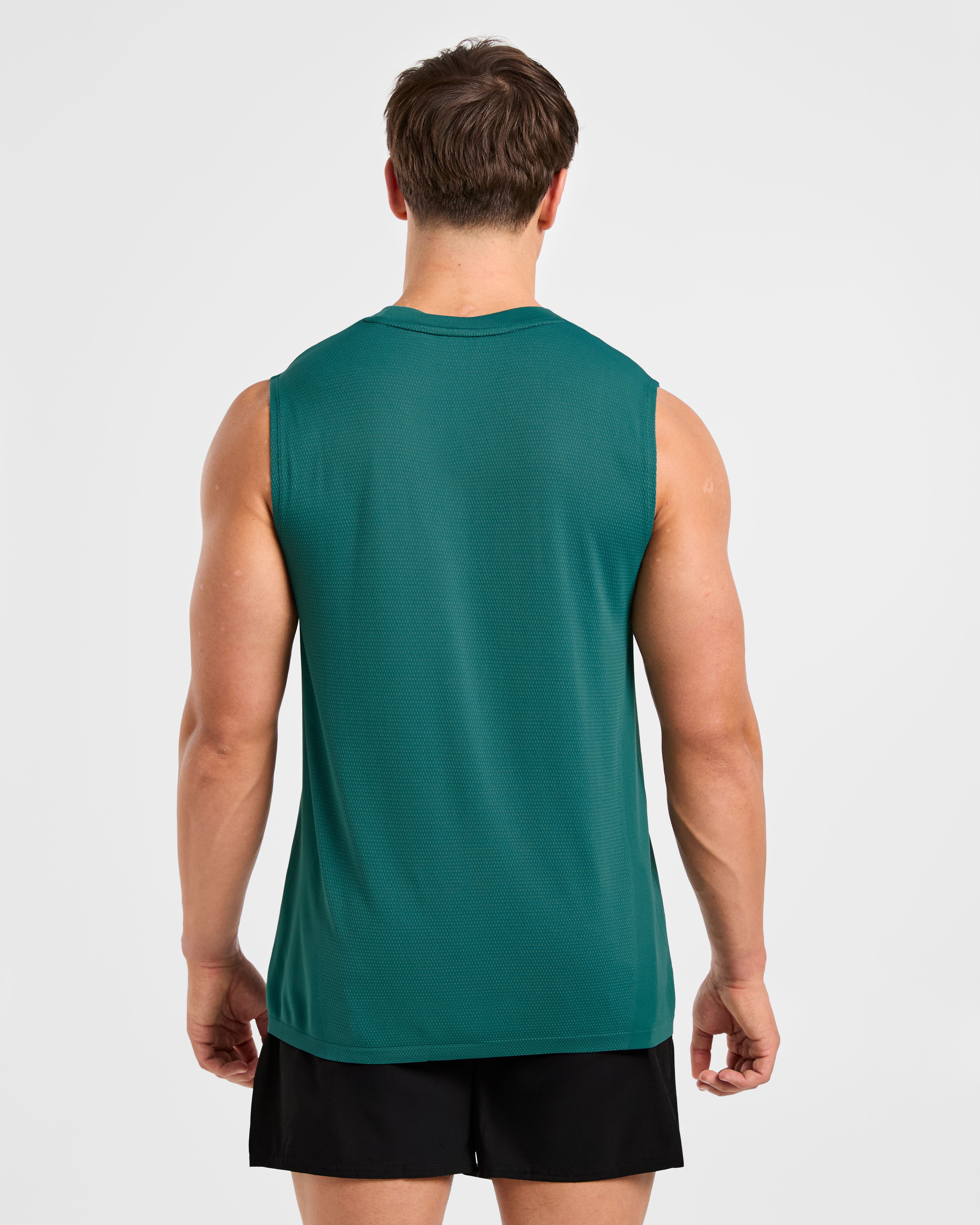 Attain Seamless Vest