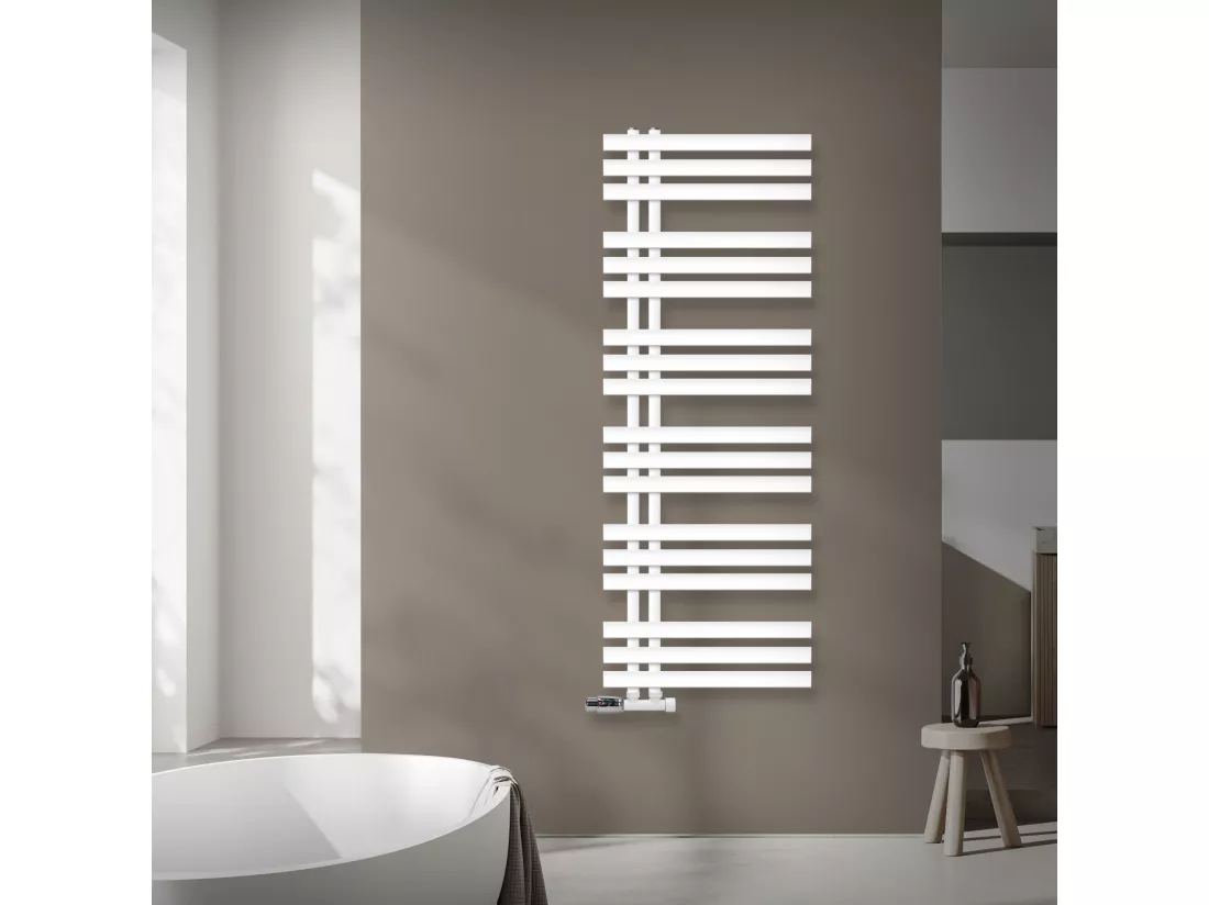 Radiateur de Salle de Bain Iron EM 500x1400 mm Blanc Raccord Central au Bas avec Garniture