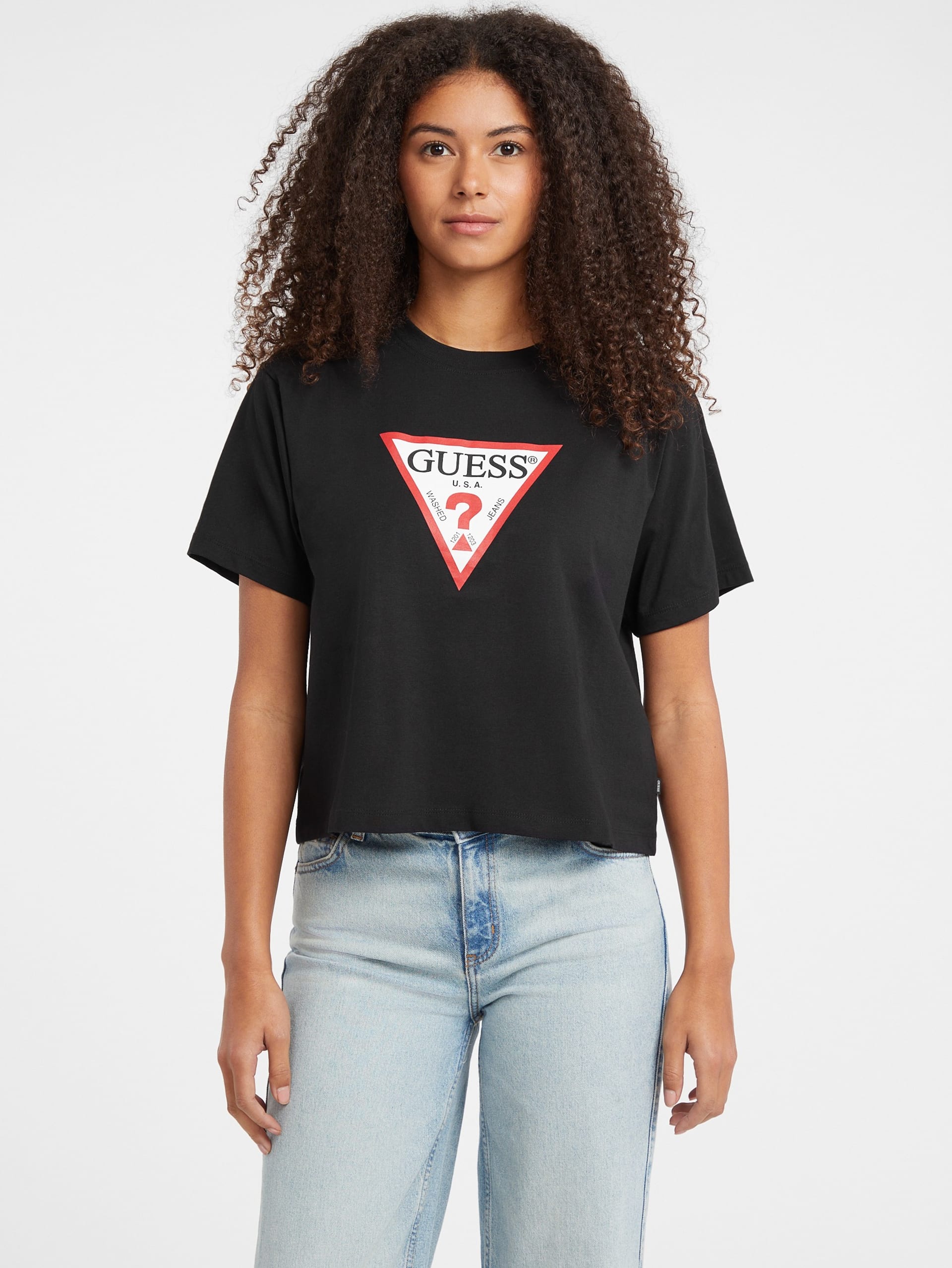 Camiseta icônica de modelagem quadrada