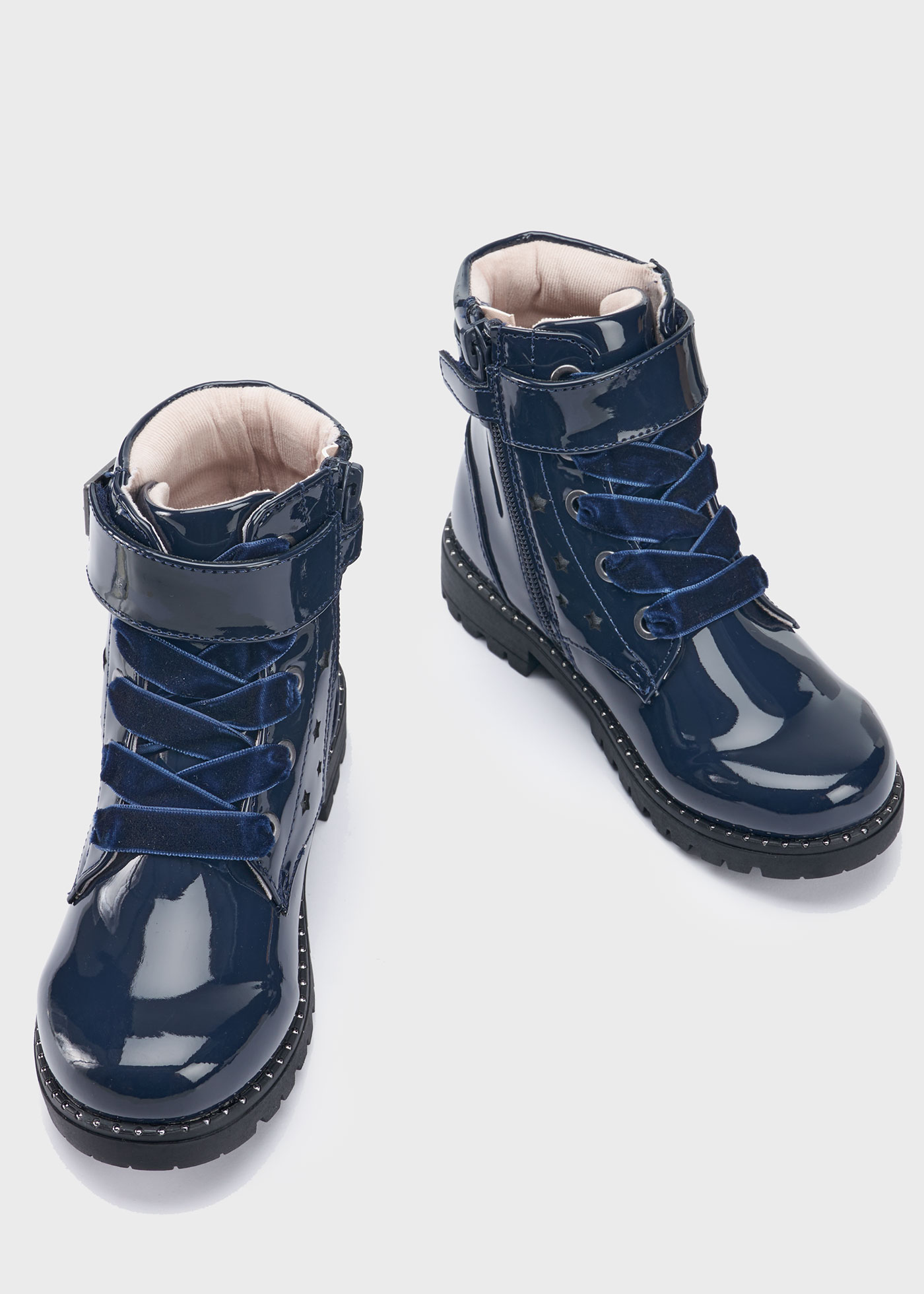 Botas de couro envernizado estilo motociclista para meninas