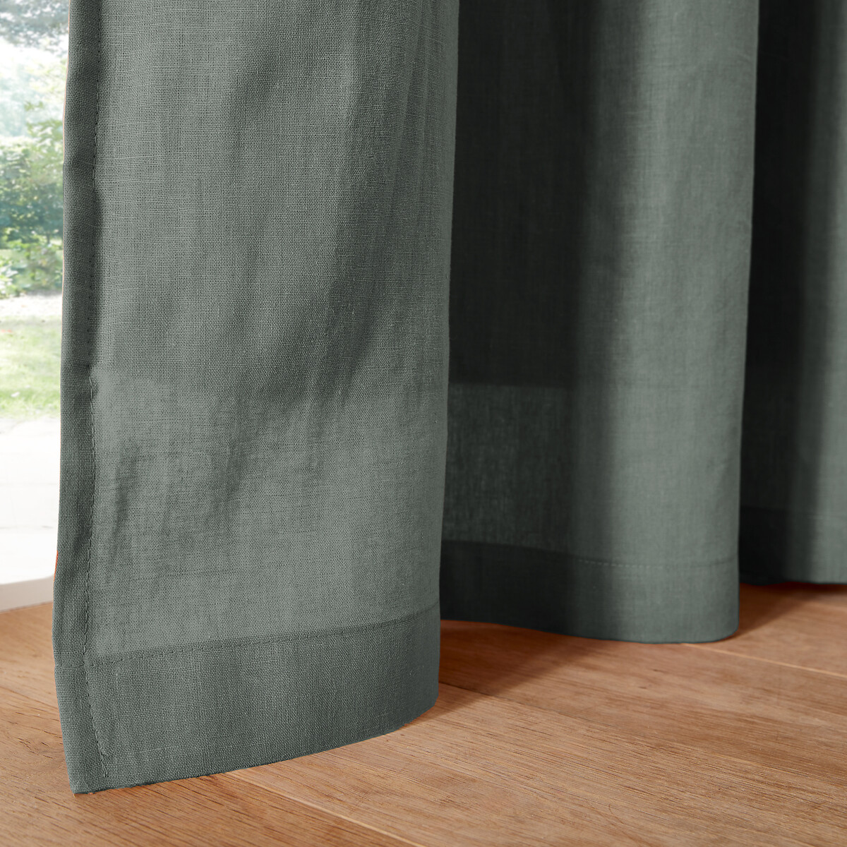 LA REDOUTE INTERIEURS<br>Cortina blackout em linho lavado com ilhós Onega