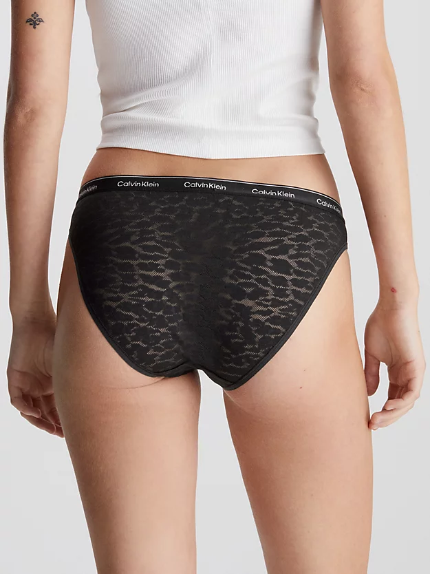 Conjunto com 3 calcinhas de biquíni de renda