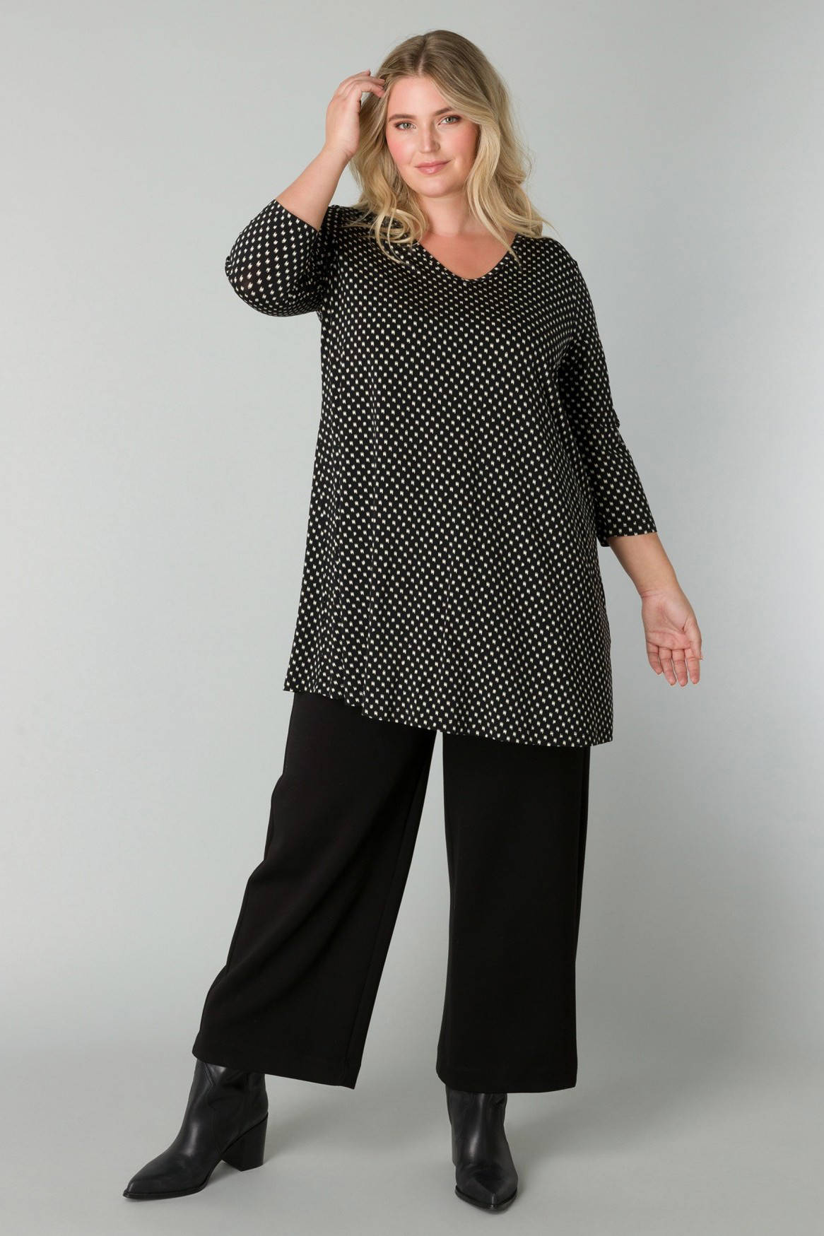 Yesta tuniek met stippen zwart/wit
