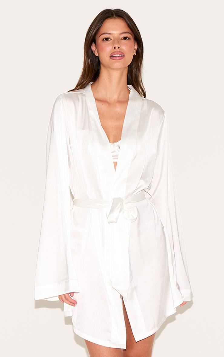 Blanc Peignoir En Satin Brodé Mariée
