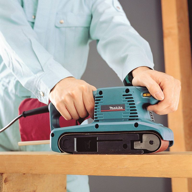 Makita 9911J - Bandschuurmachine - 650W - 76 x 457 mm - In Mbox