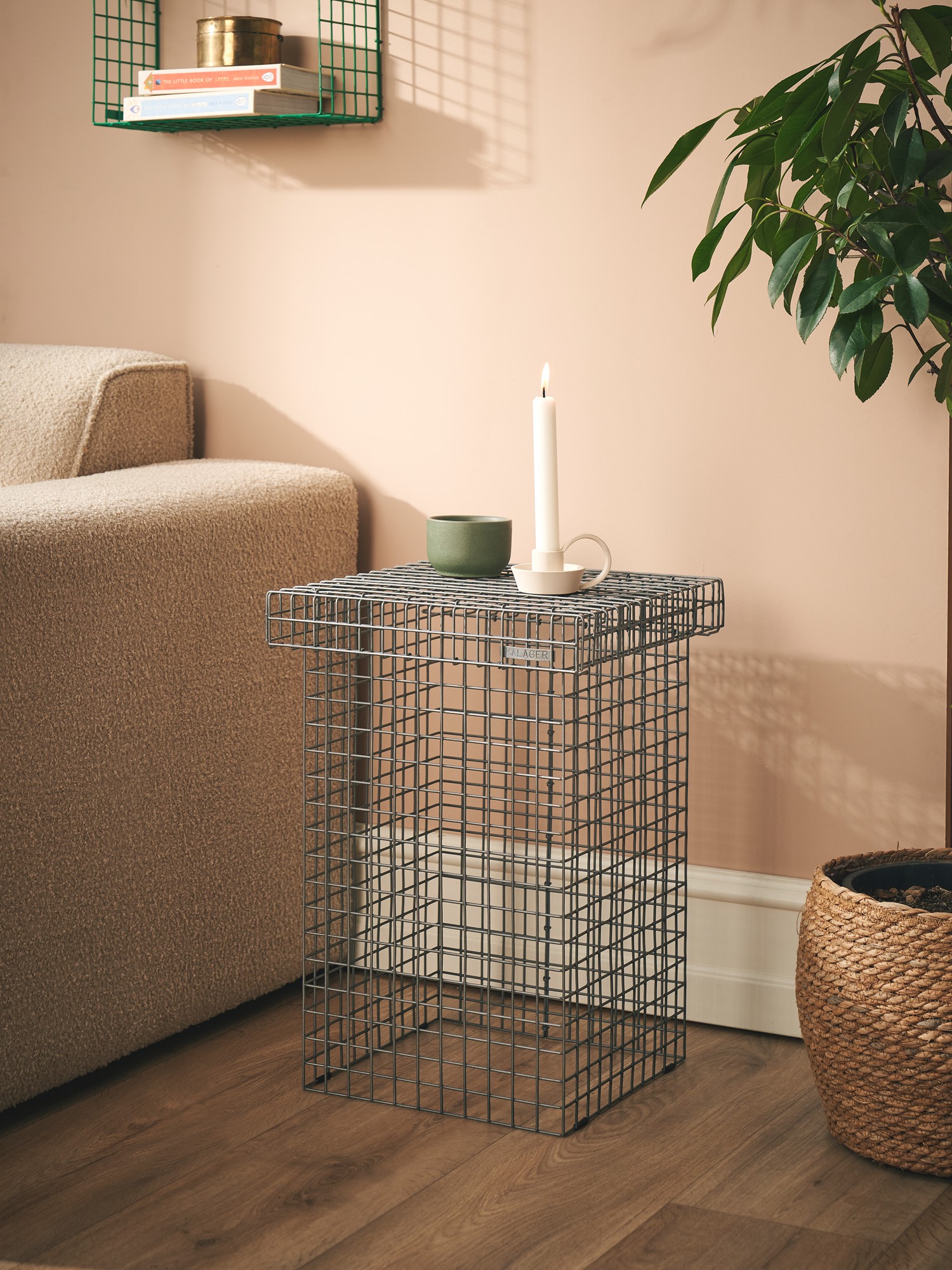 WIRE STOOL Skammel | Metal. 34 x 34 x 50 cm. | Anthracite | Kalager Design